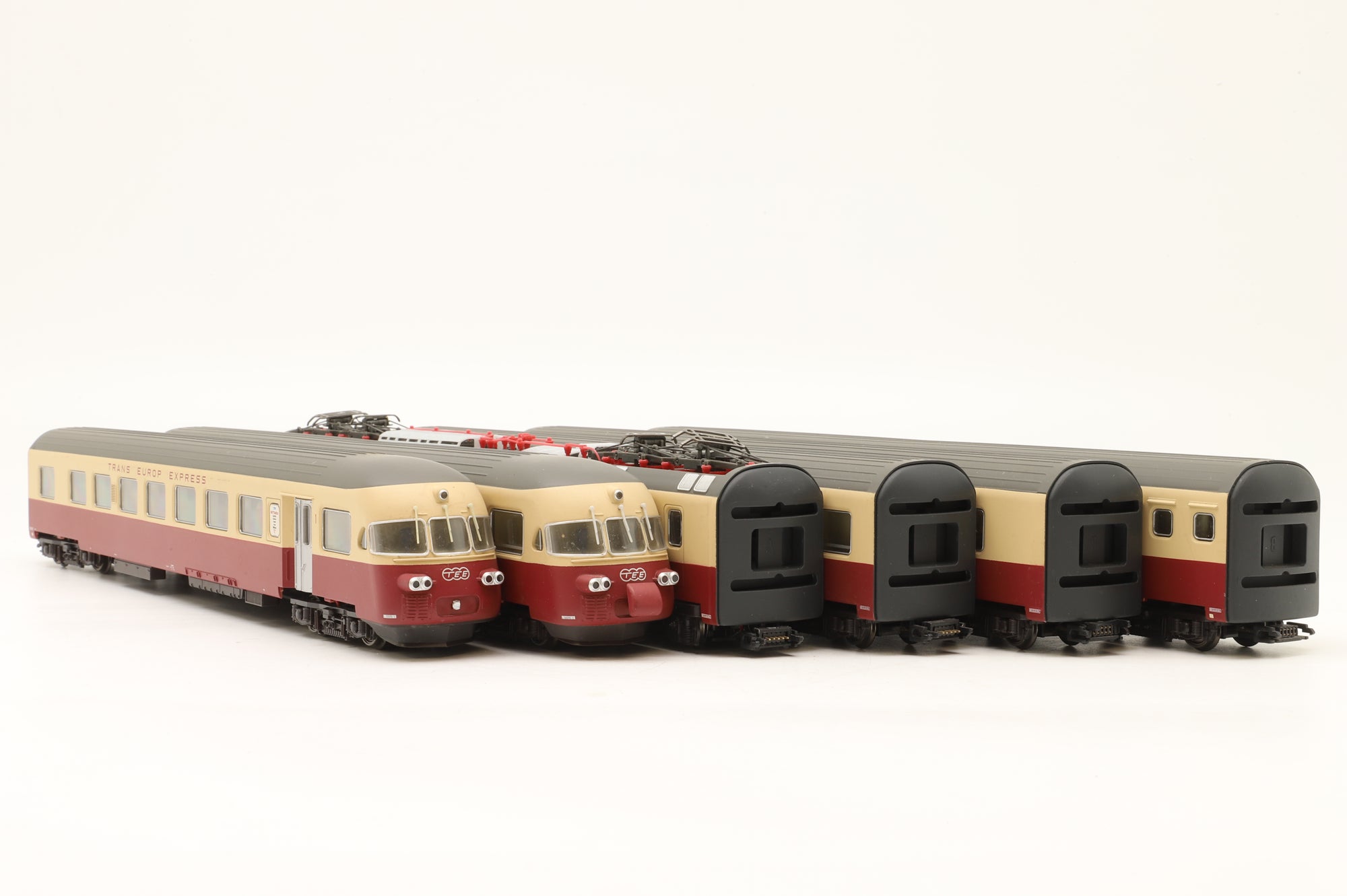 Rivarossi HO SBB TEE Gottardo 6 Car Set