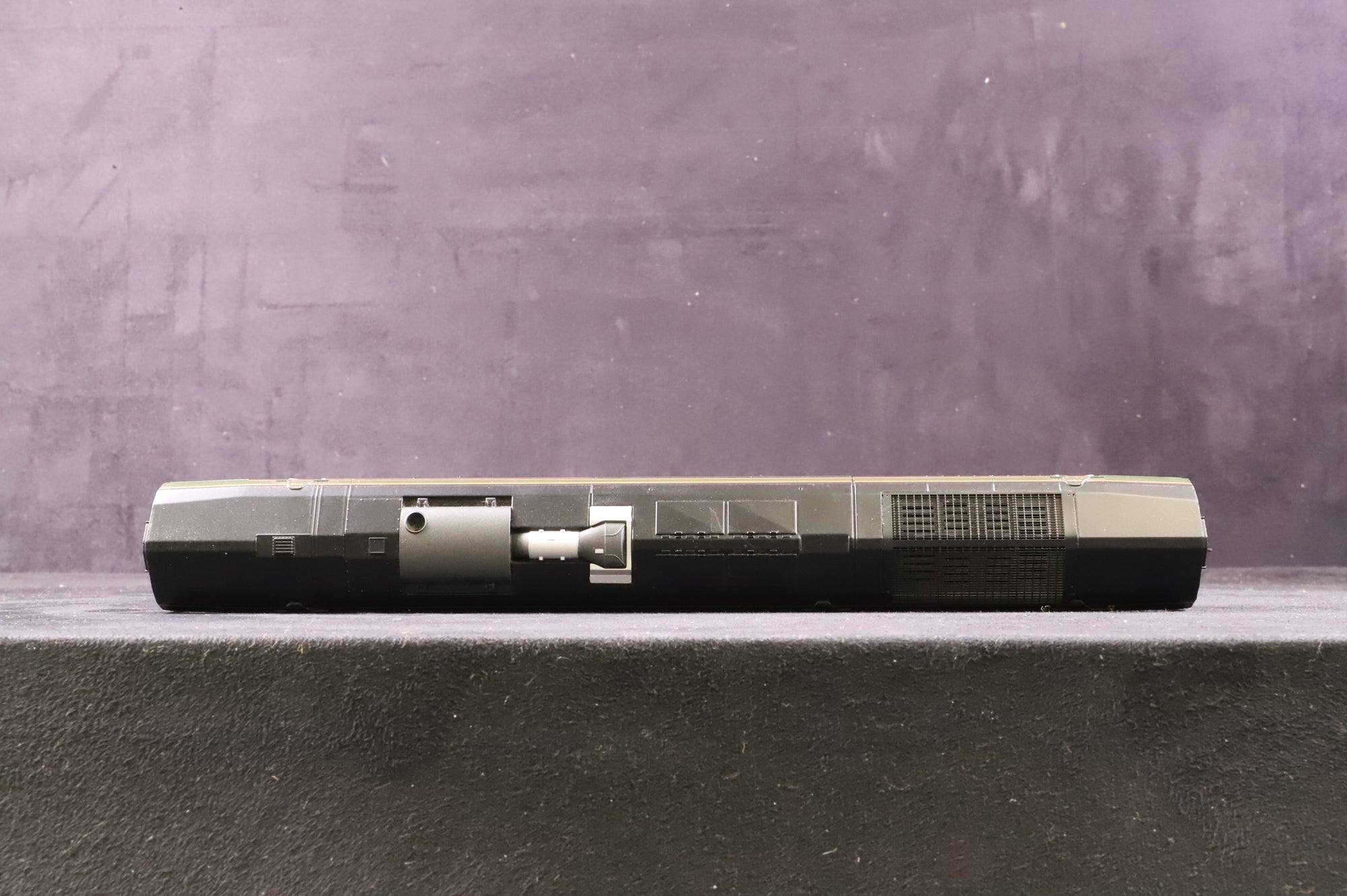 Bachmann OO 32-983 Class 66 66779 'Evening Star' in GBRF Heritage Green