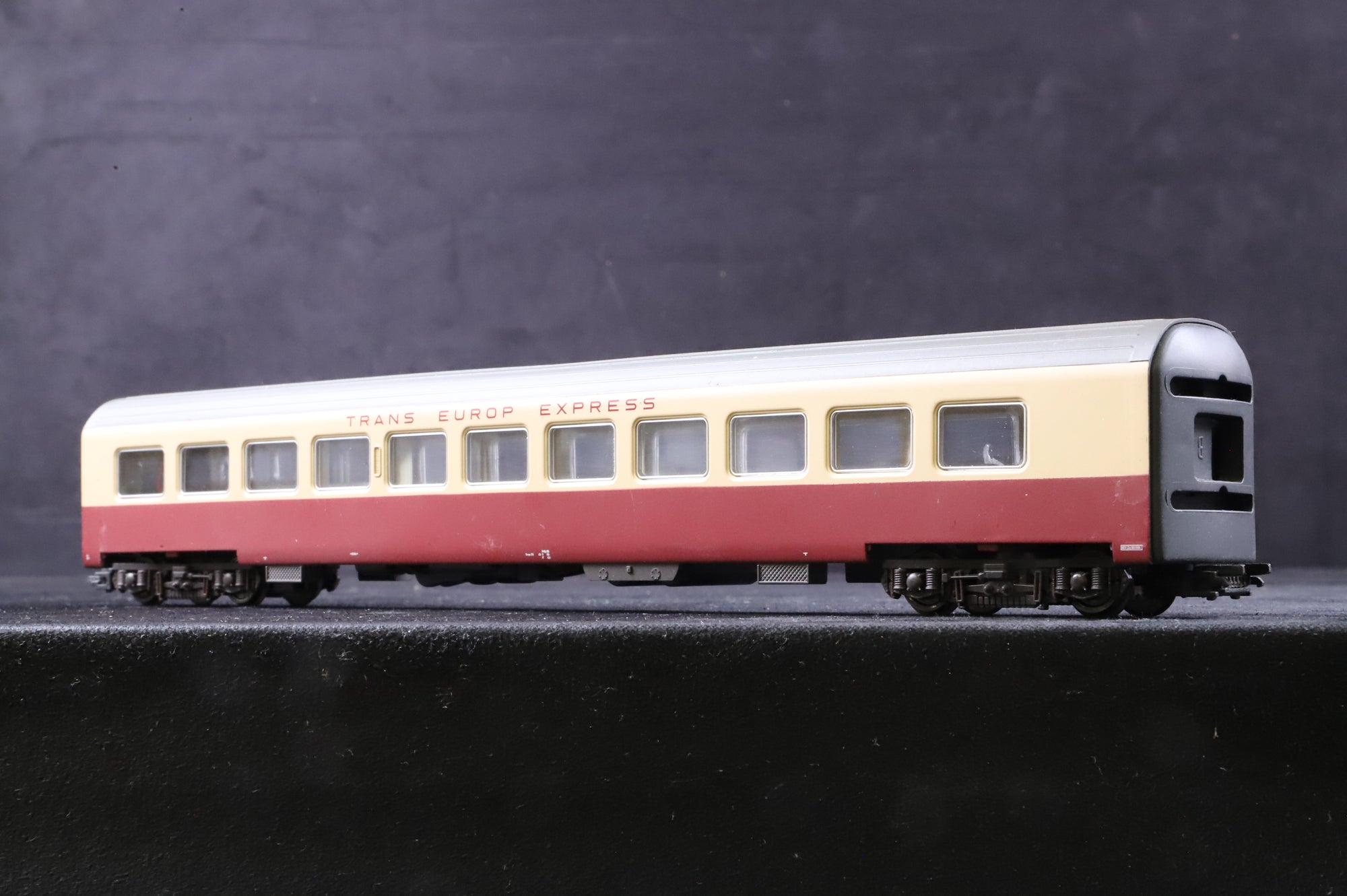 Rivarossi HO SBB TEE Gottardo 6-Car Set