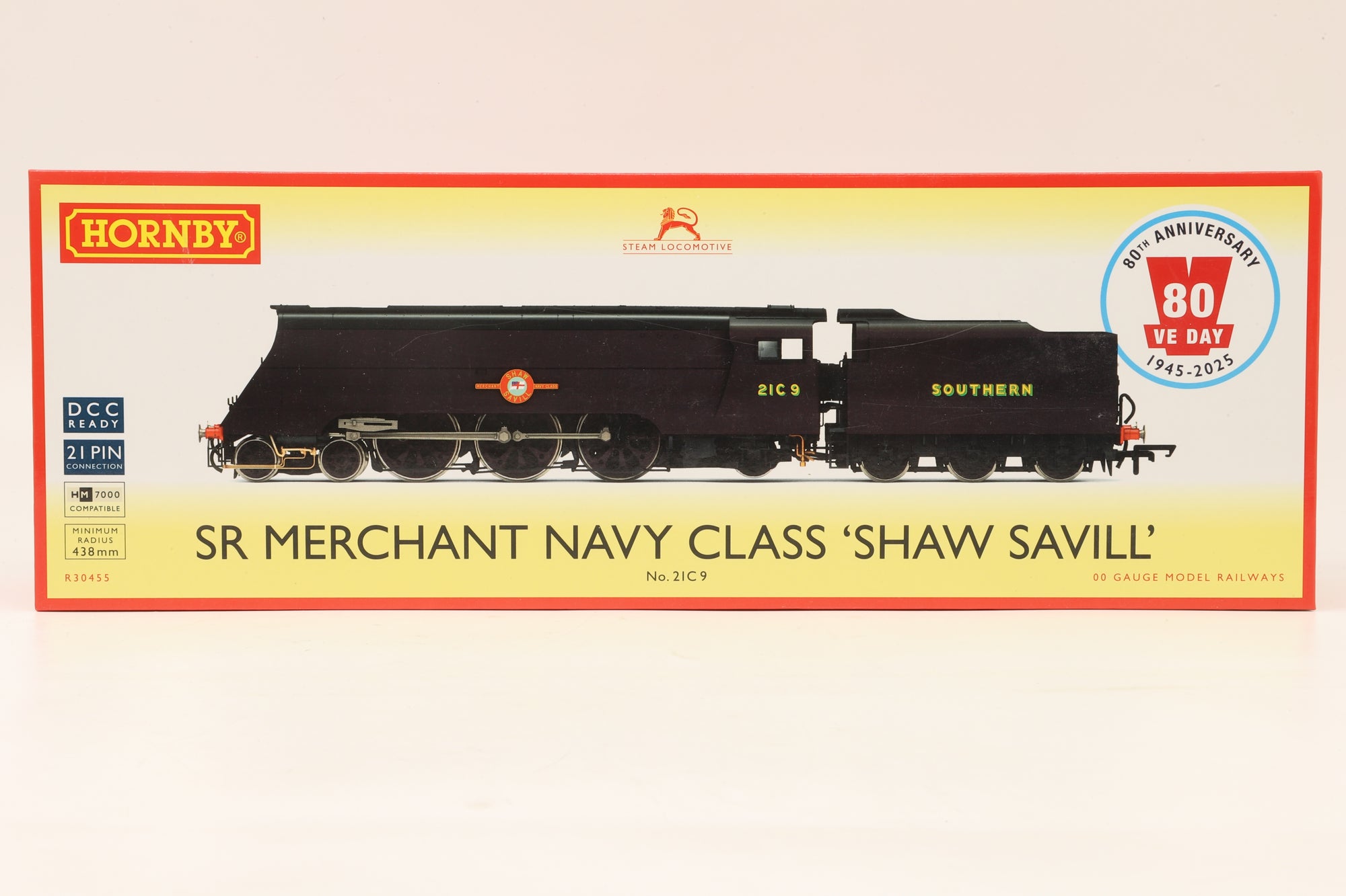 Hornby OO R30455 Merchant Navy Class '21C9' 'Shaw Savill' SR Black