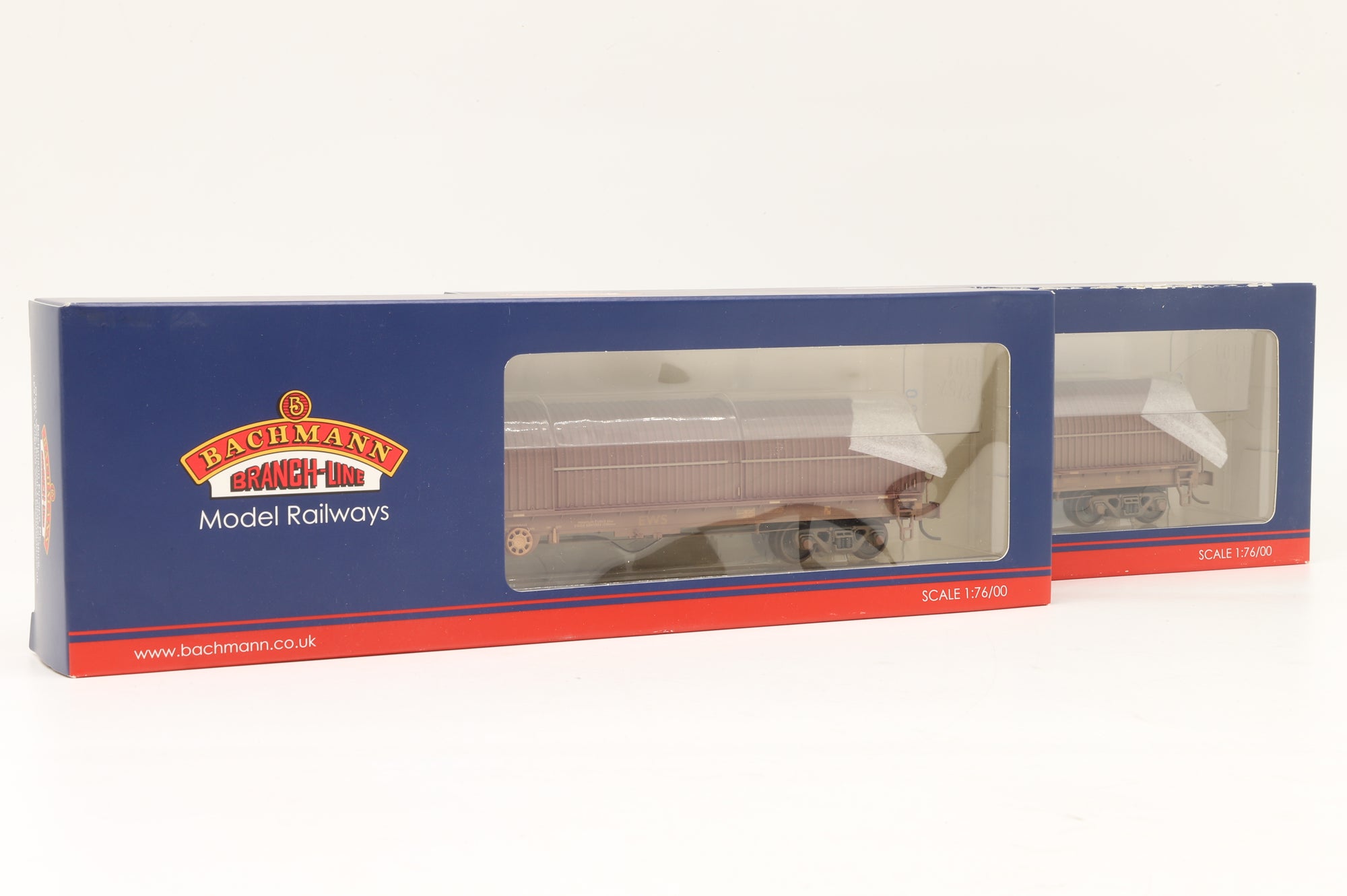 Bachmann OO 37-628A Rake Of 2 BRA Steel Strip Carrier Wagons EWS Weathered