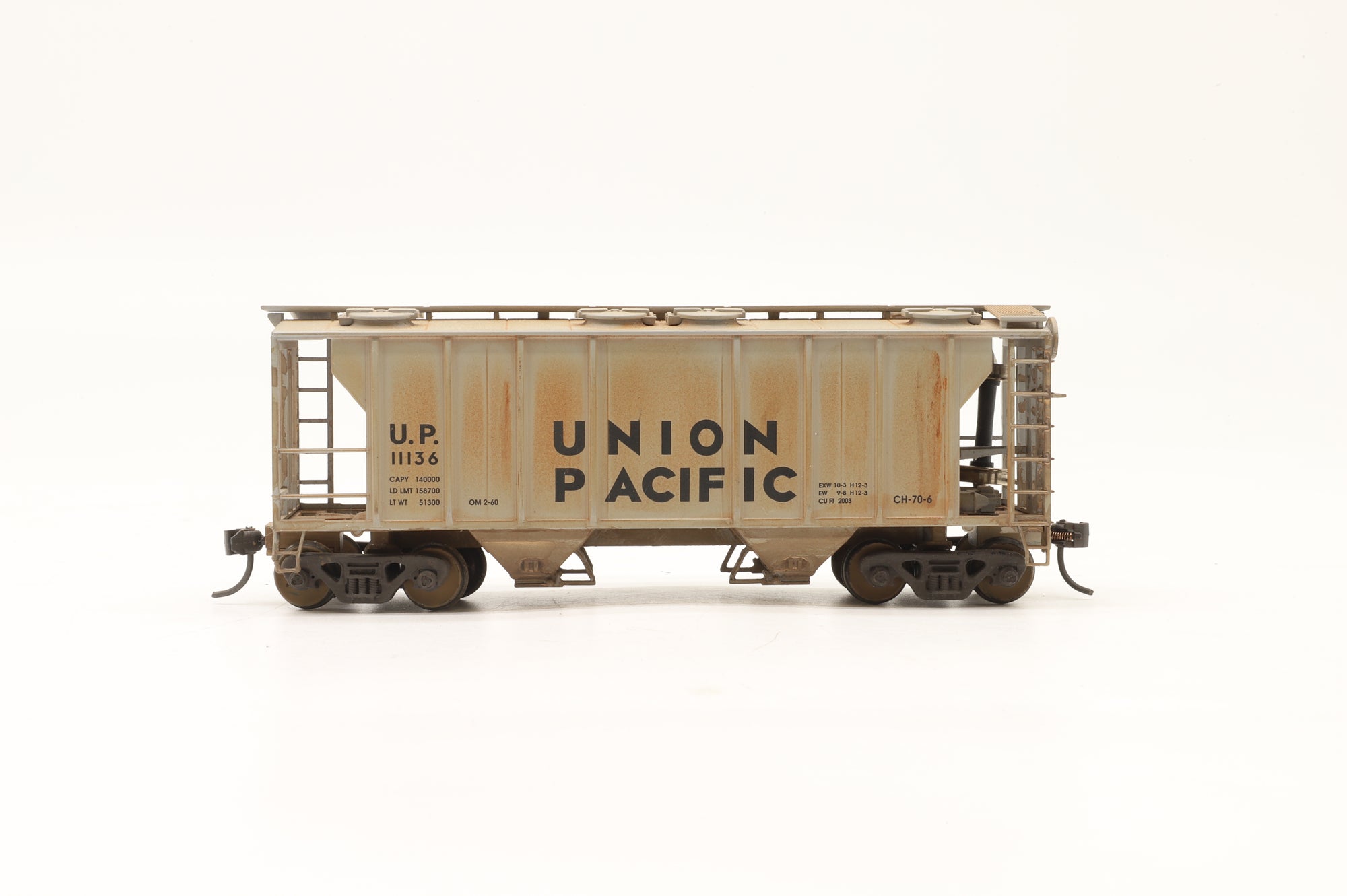 Atlas HO Rake Of 5 Hopper & Caboose Wagons Weathered