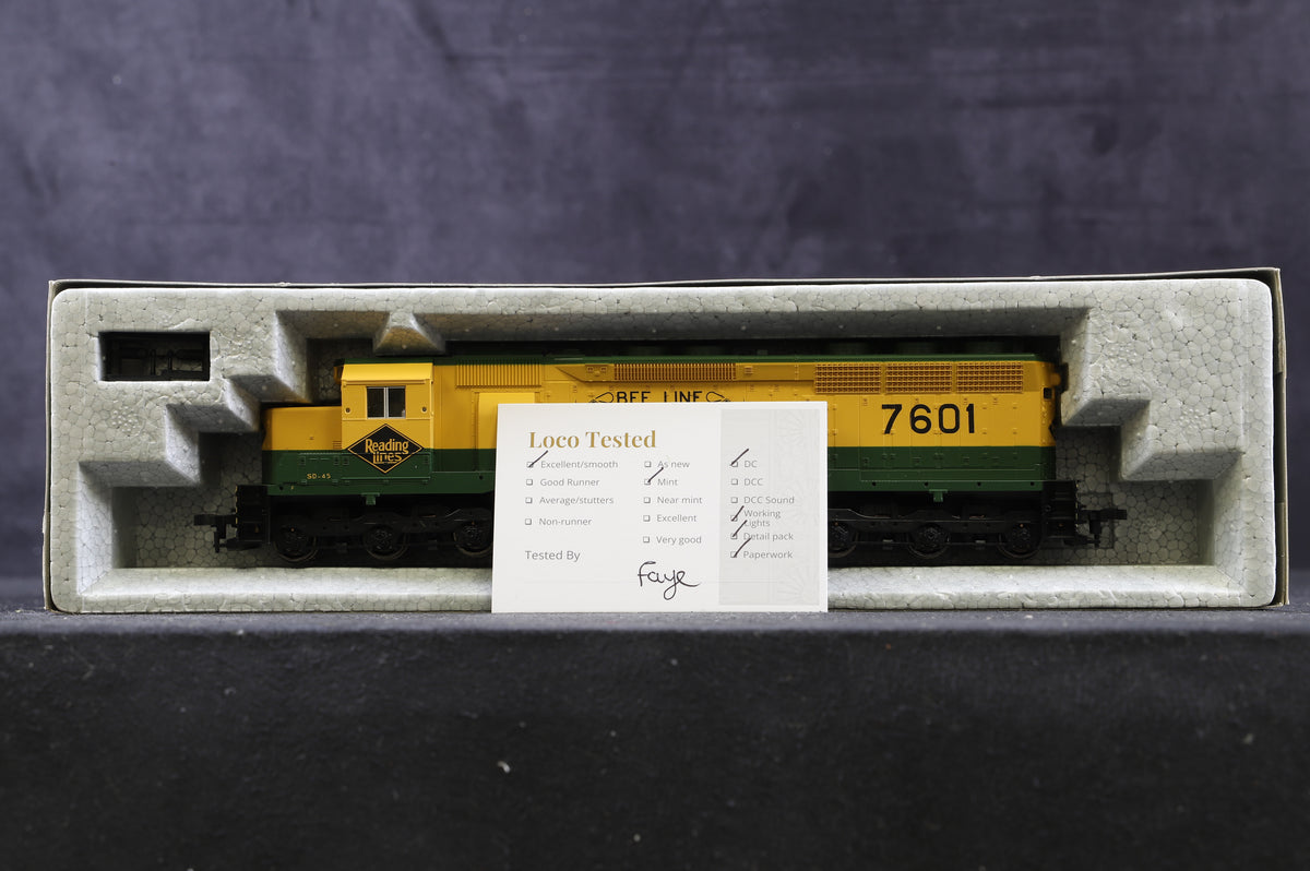 Kato HO 37-1707 EMD SD45 Diesel Locomotive &#39;7601&#39; &#39;Bee Line&#39;