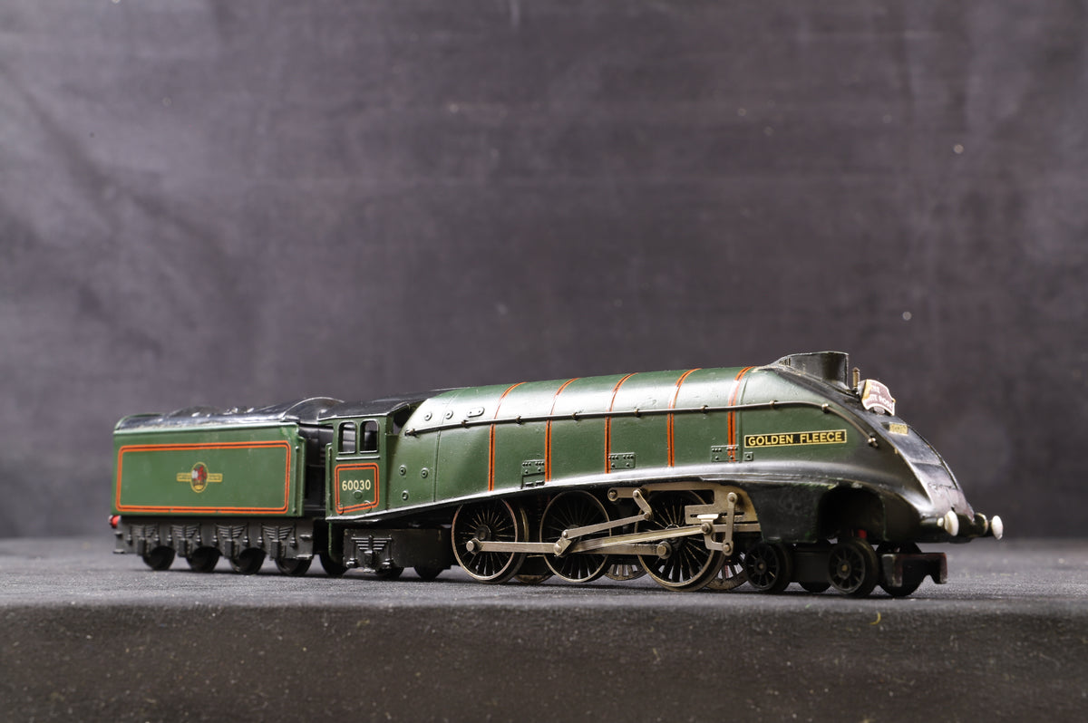 Hornby Dublo OO 2211 Class A4 &#39;60030&#39; &#39;Golden Fleece&#39; BR Lined Green L/C 2-Rail