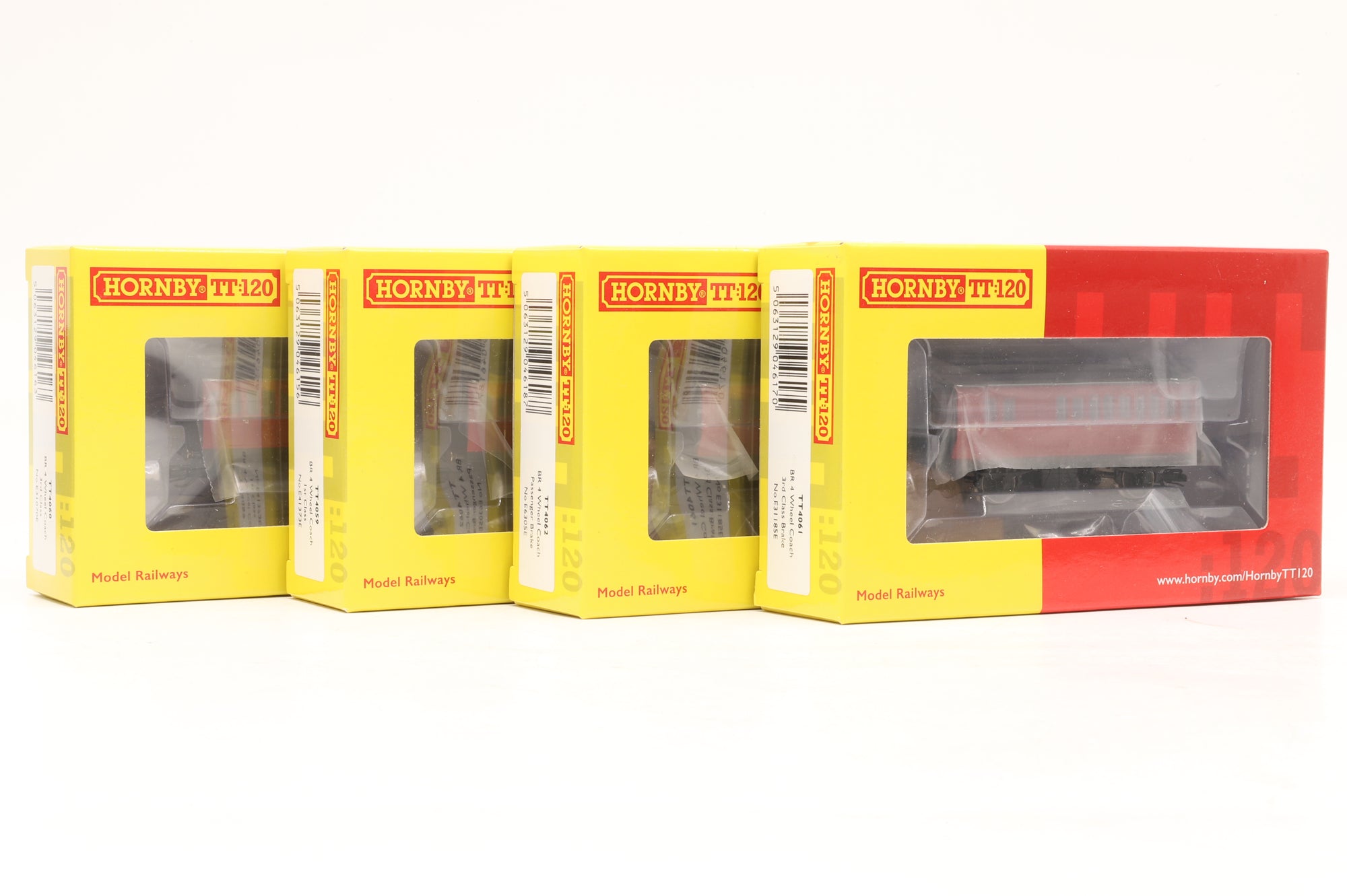 Hornby TT Rake of 4 BR 4 Wheel Coaches