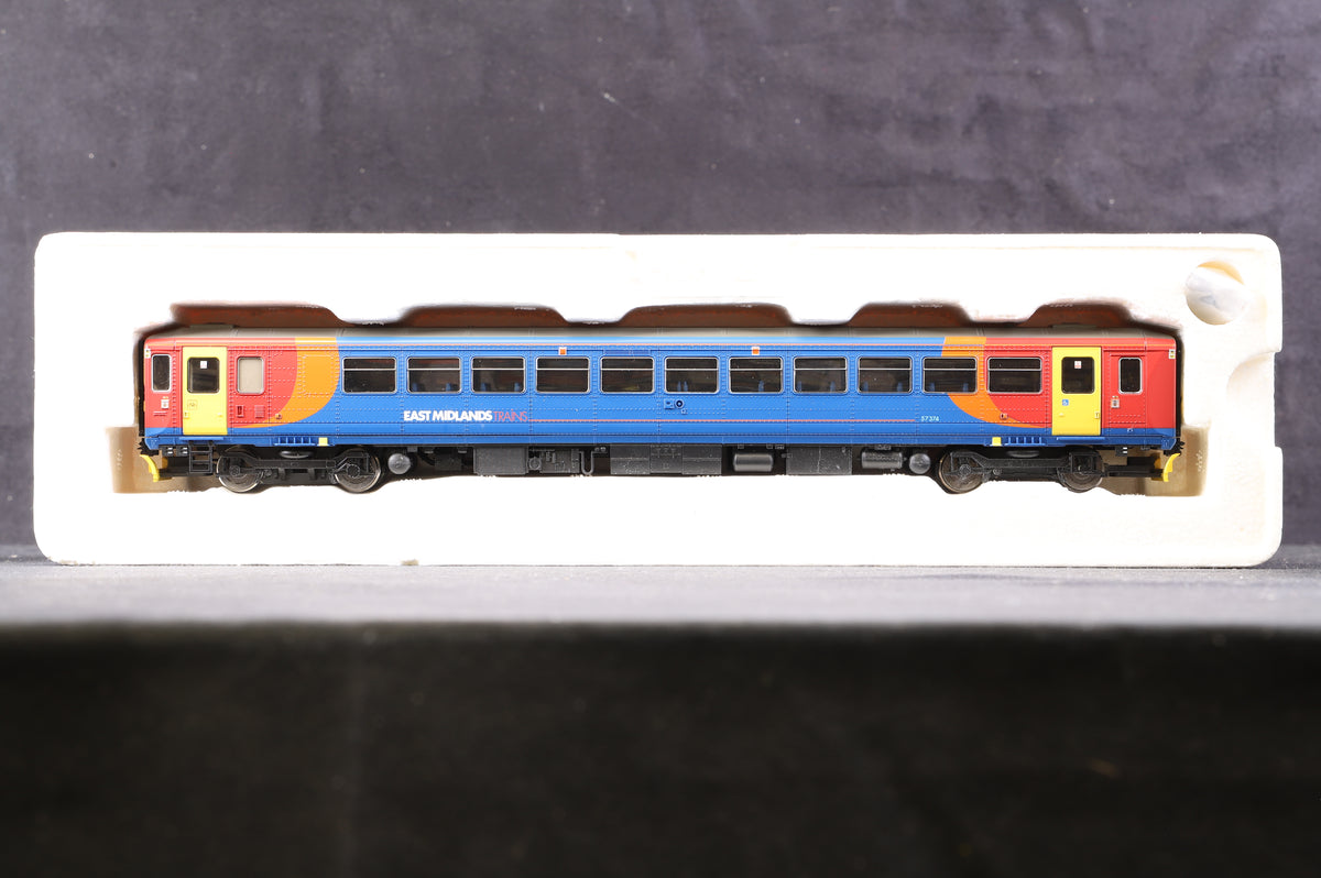 Hornby OO R2792 Class 153 DMU &#39;153374&#39; East Midlands Trains