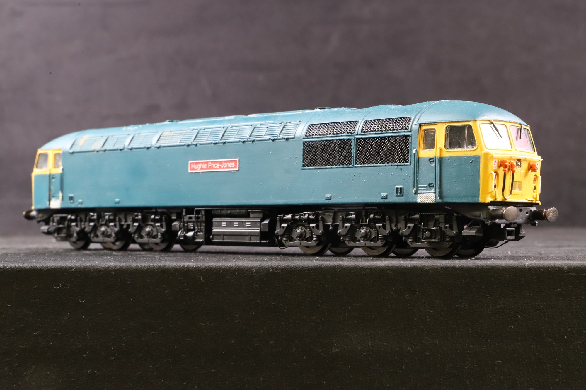 WORKSHOP Hornby OO Class 56 Unnumbered 'Hughie Price-Jones' in BR Blue