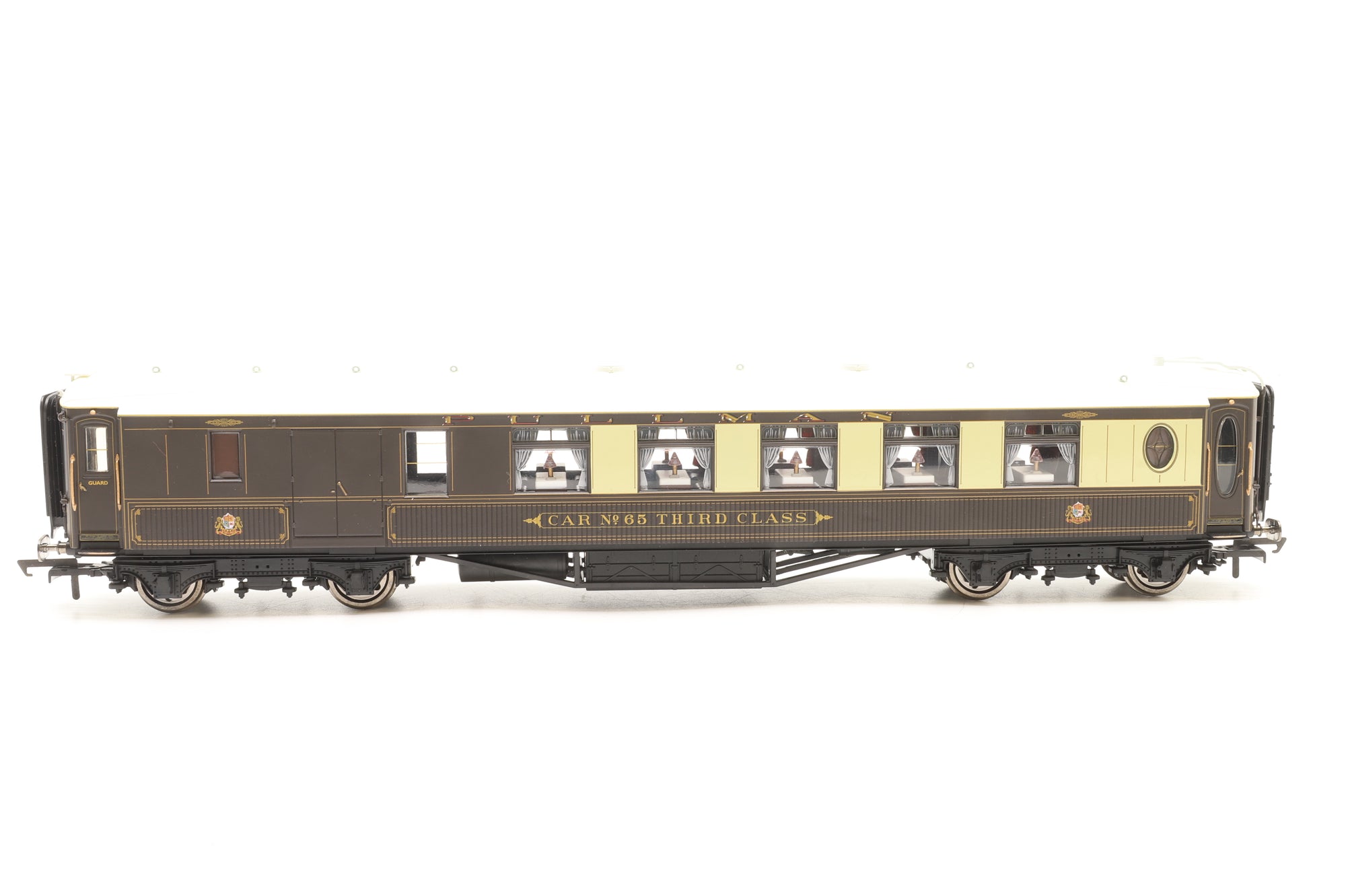 Hornby OO R4143, 45 & 50 Rake of 3 Pullman Cars
