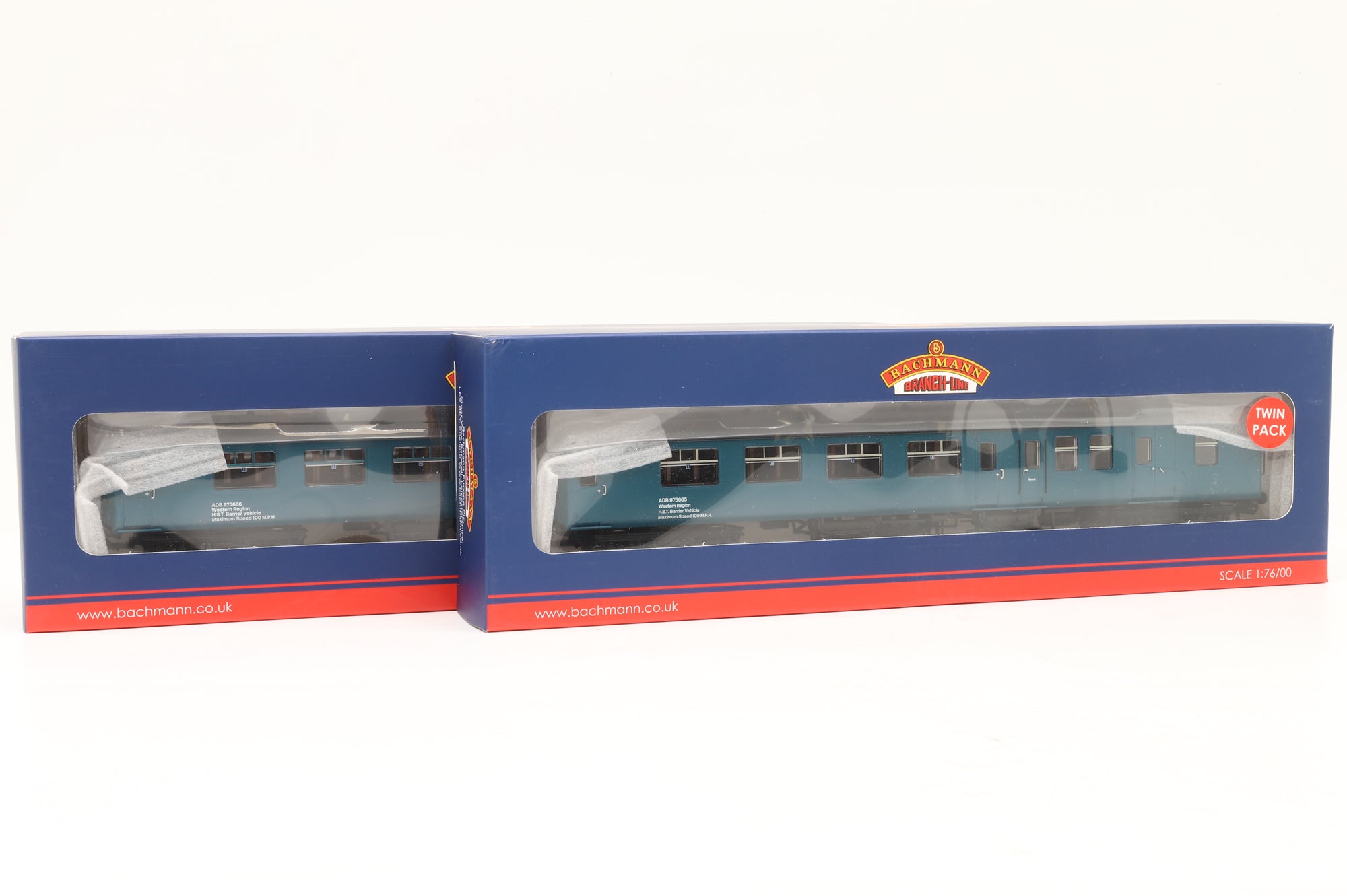 Bachmann OO 39-002 BR Mk2A BFK Twin Pack HST Barrier Vehicles