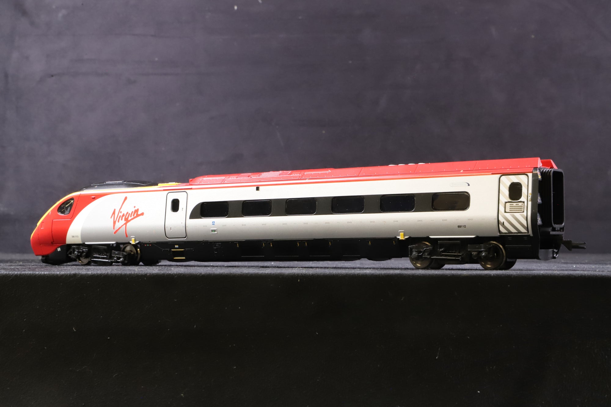 Hornby OO Virgin Pendolino 6 Car Set DCC Fitted