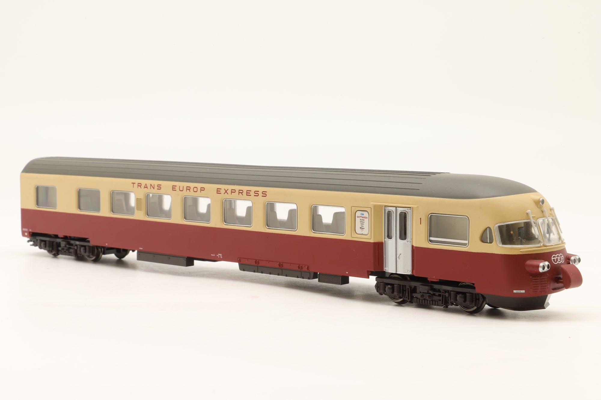 Rivarossi HO SBB TEE Gottardo 6 Car Set
