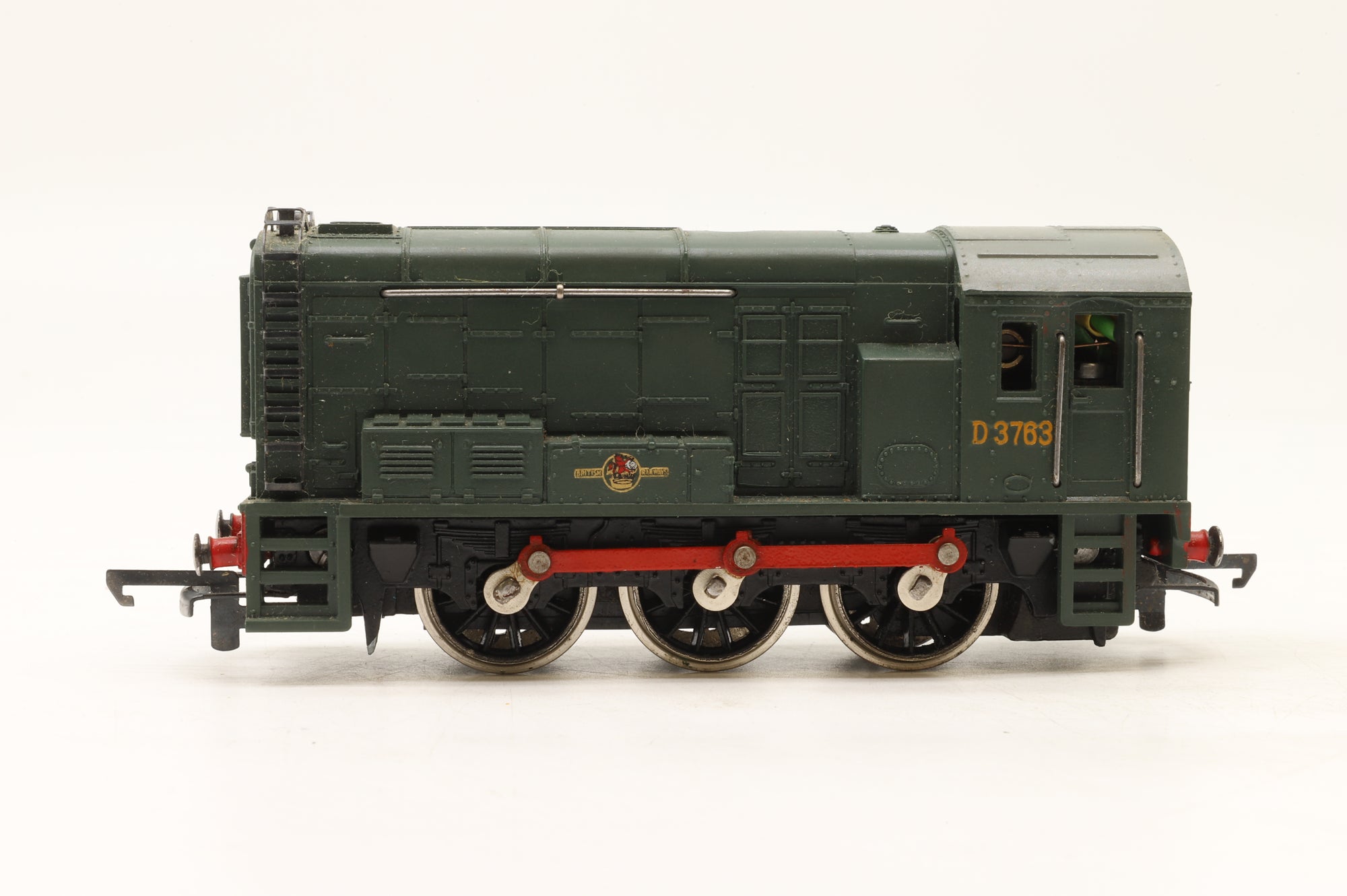 Wrenn OO W2231 Class 08 D3763 in BR Green