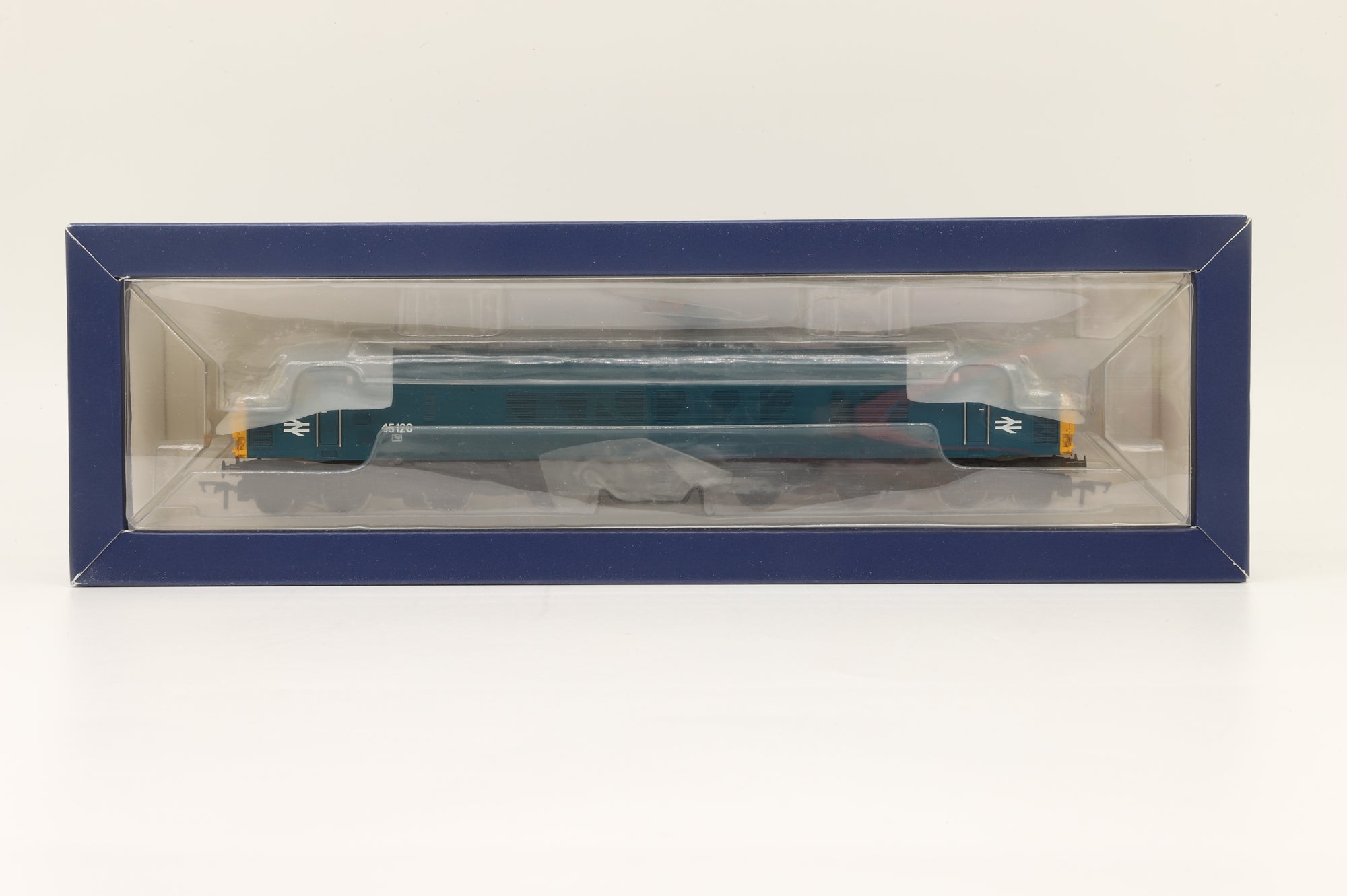 Bachmann OO 32-677A Class 45 Diesel '45120' BR Blue