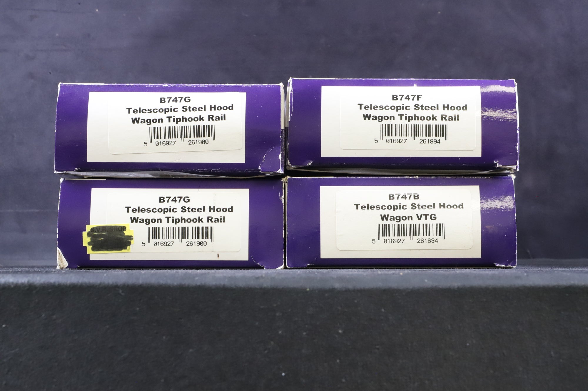 Dapol OO Rake of 4 Telescopic Steel Hood Wagons, Tiphook Rail, Inc. B747B, B747F & 2 x B747G, Heavily Weathered