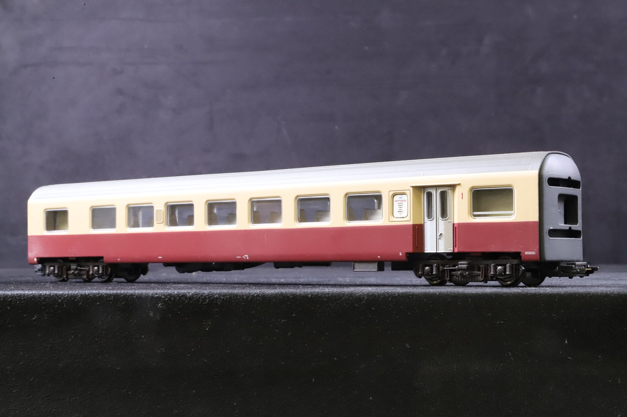 Rivarossi HO SBB TEE Gottardo 6-Car Set