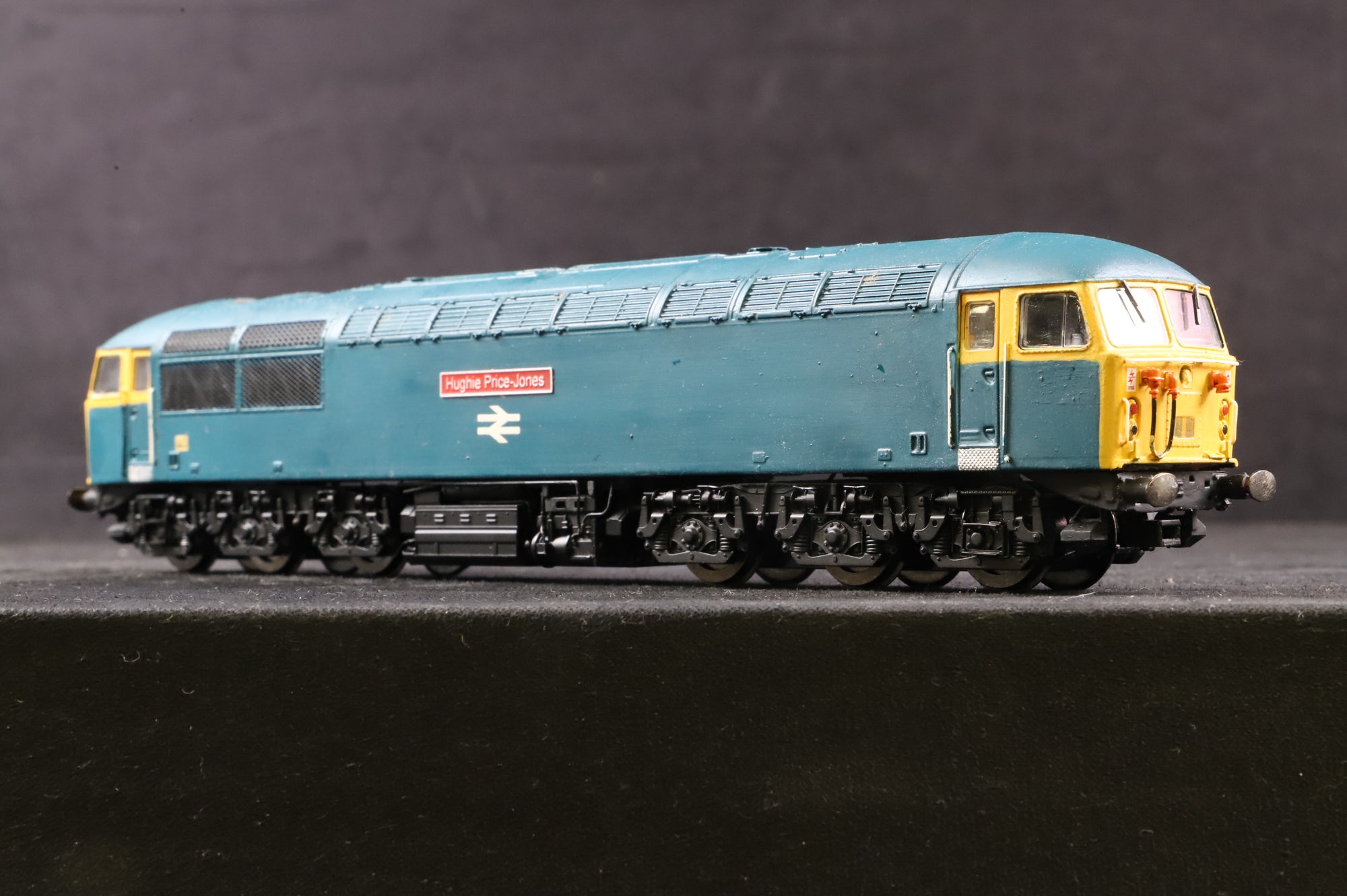 WORKSHOP Hornby OO Class 56 Unnumbered 'Hughie Price-Jones' in BR Blue