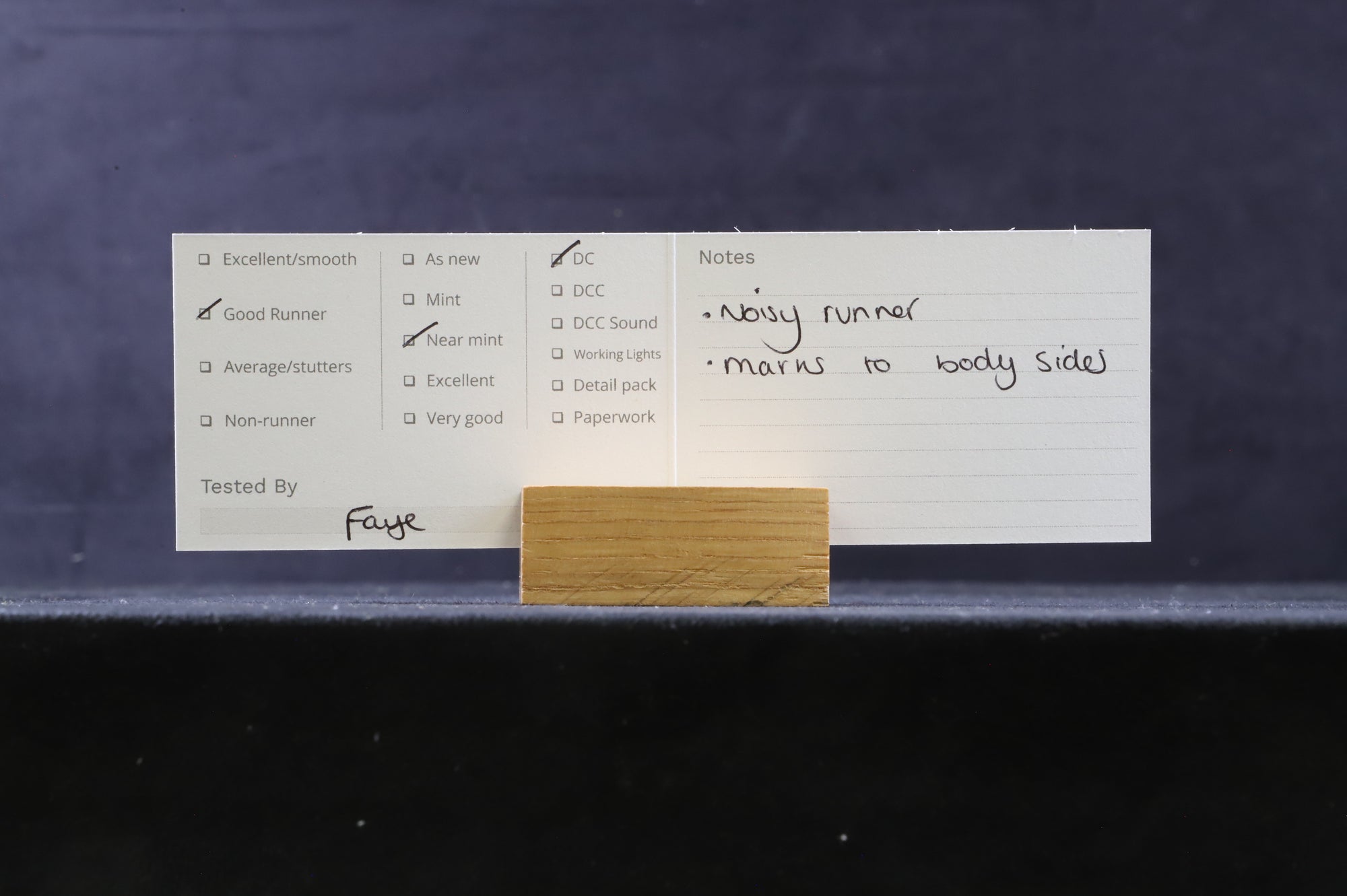 Bachmann OO 32-476  Class 40 '40075' Diesel Locomotive BR Blue Full Yellow Ends