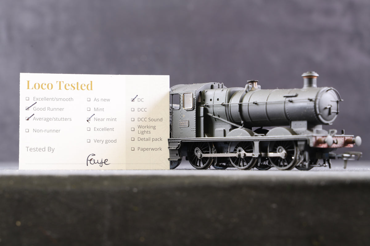 Bachmann OO 32-300 Collett Goods &#39;2211&#39; GWR Green, Weathered