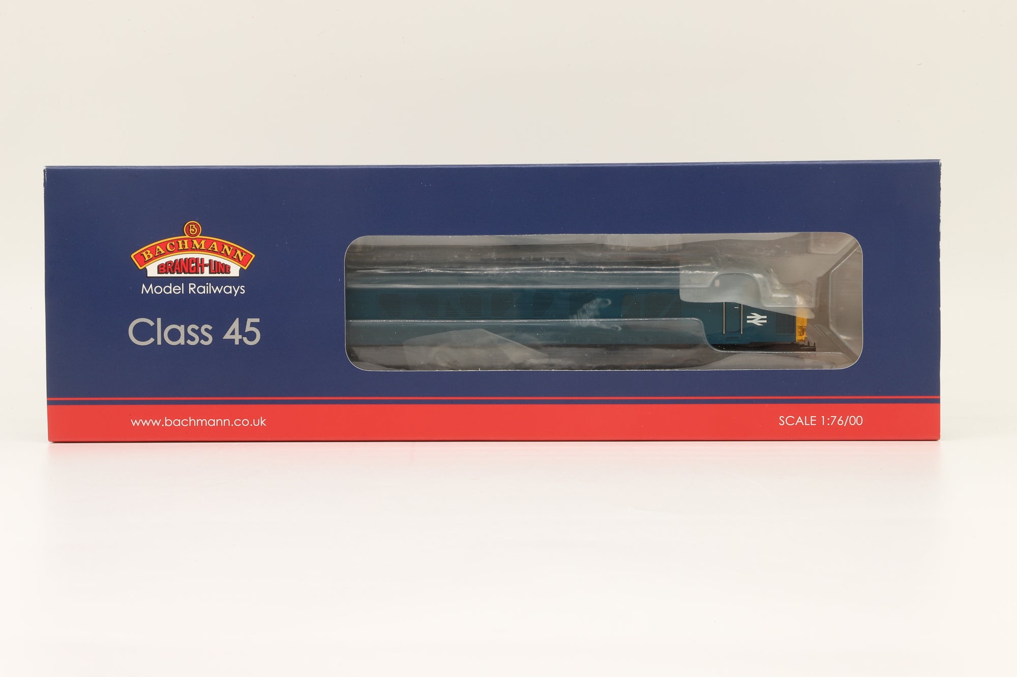 Bachmann OO 32-677A Class 45 Diesel '45120' BR Blue