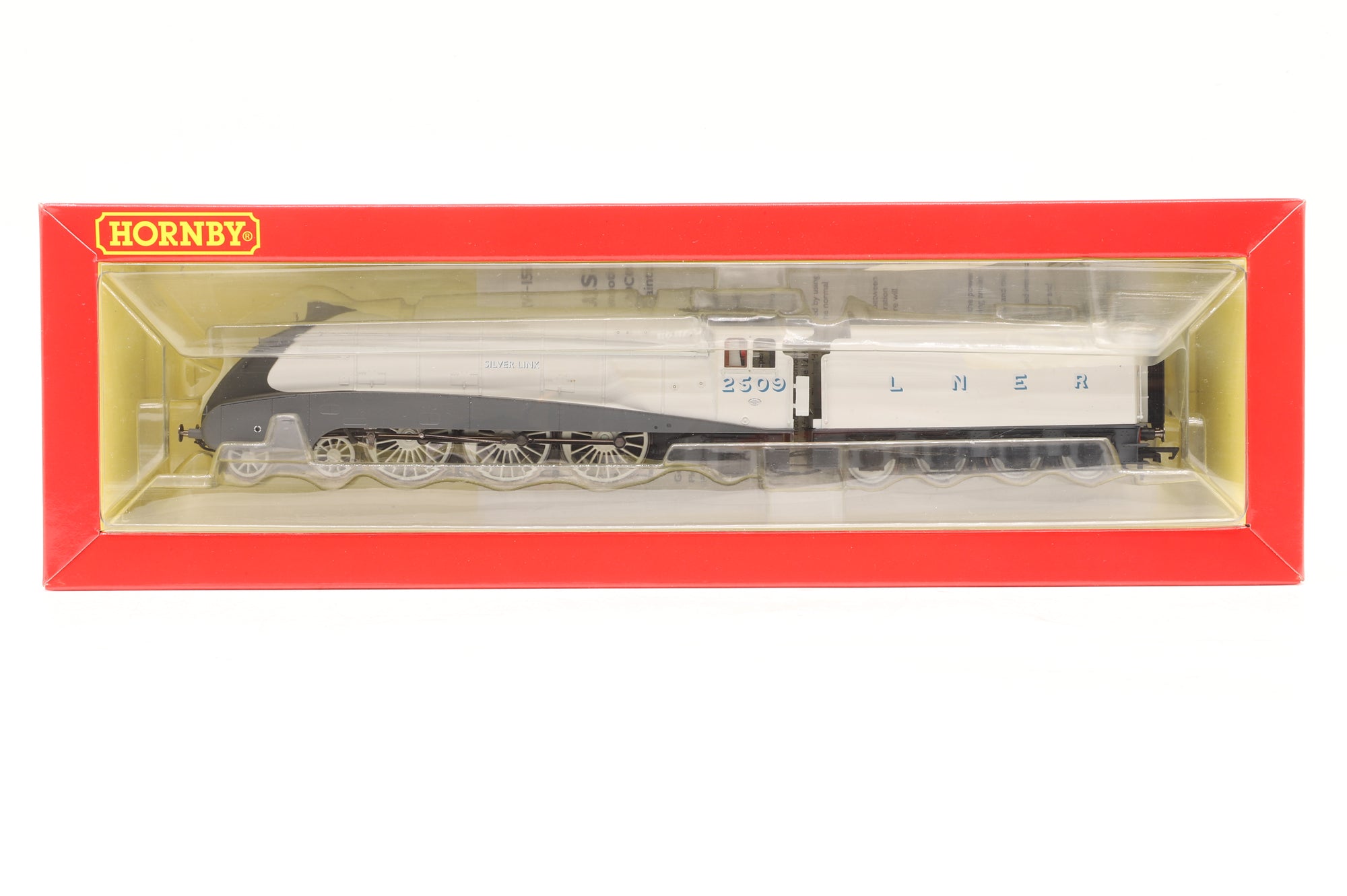 Hornby OO R3306 Class A4 2509 'Silver Link' in LNER Silver