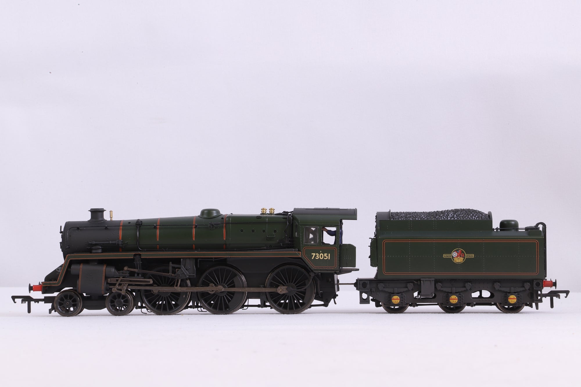 Bachmann OO 32-511 BR Standard Class 5MT '73051' BR Lined Green L/C Weathered DCC Fitted