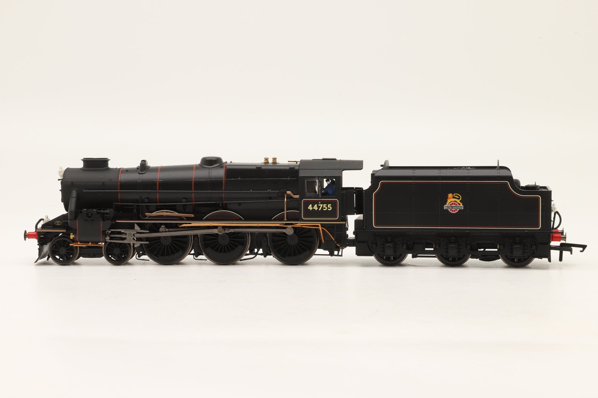 Hornby OO R30227 BR Stanier 5MT Black 5 Caprotti '447755' BR Lined Black E/C DCC Sound