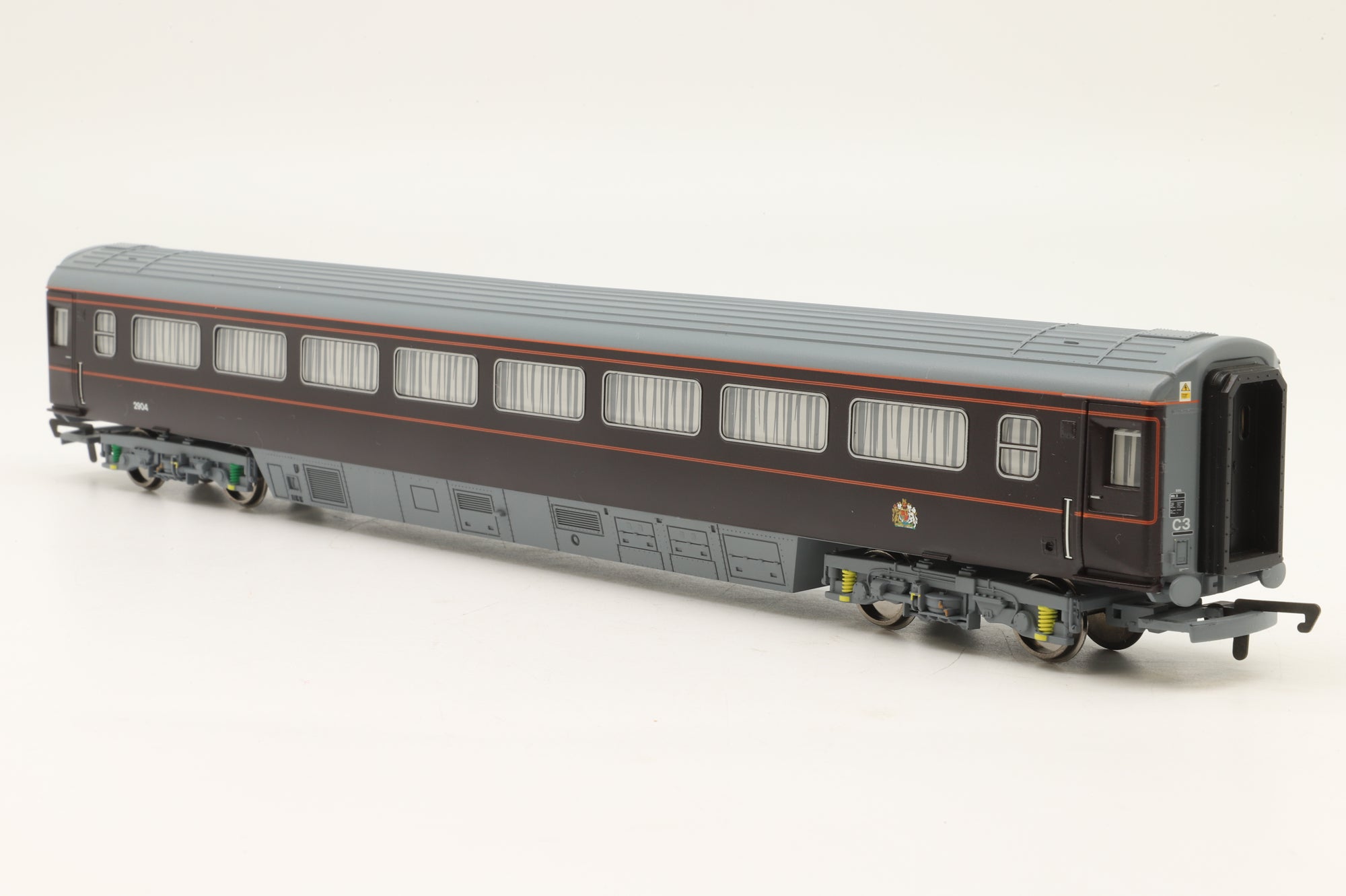 Hornby OO R4197 'The Royal Train' Coach Pack