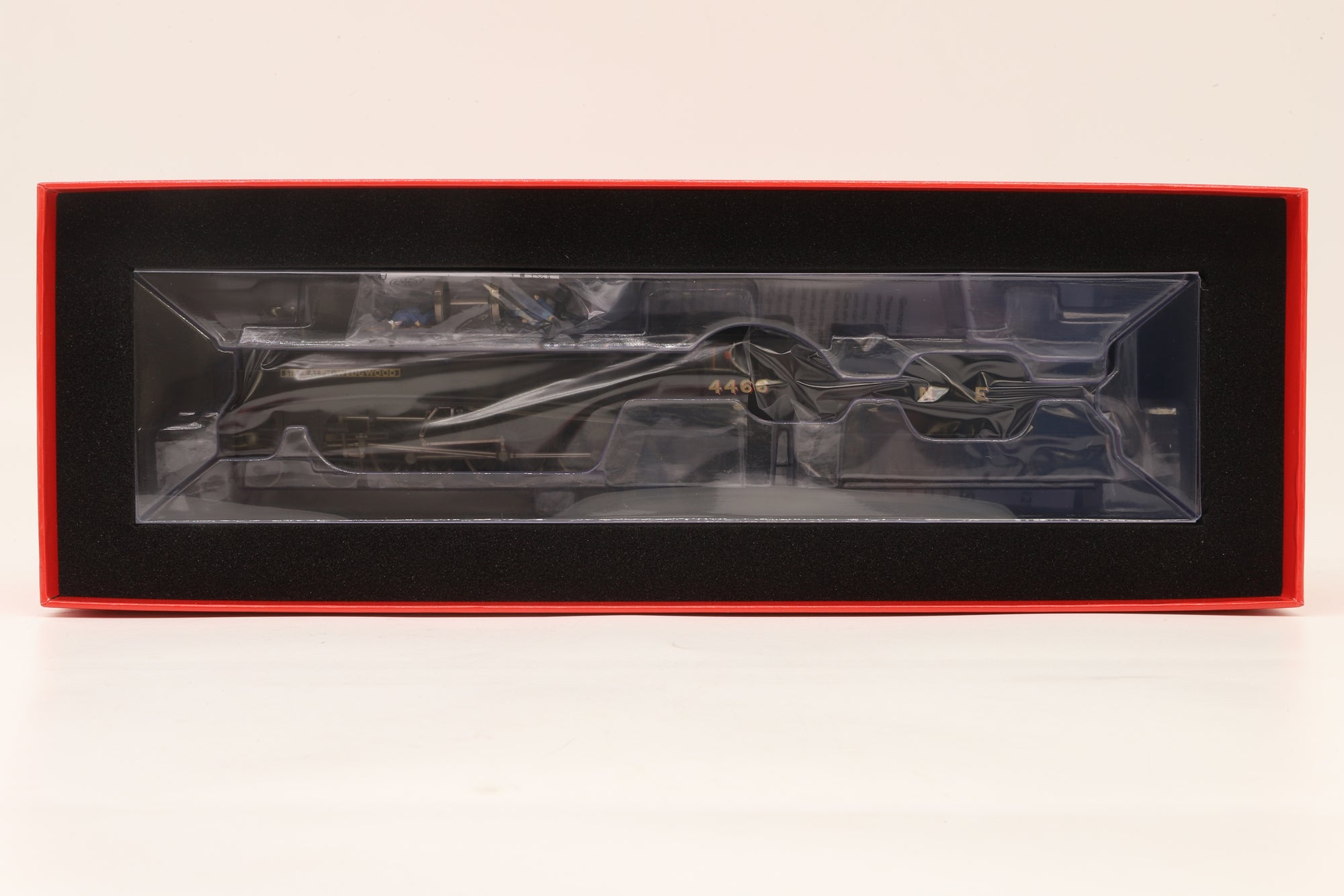 Hornby OO R30452 Class A4 '4466' 'Sir Ralph Wedgwood' NE Black