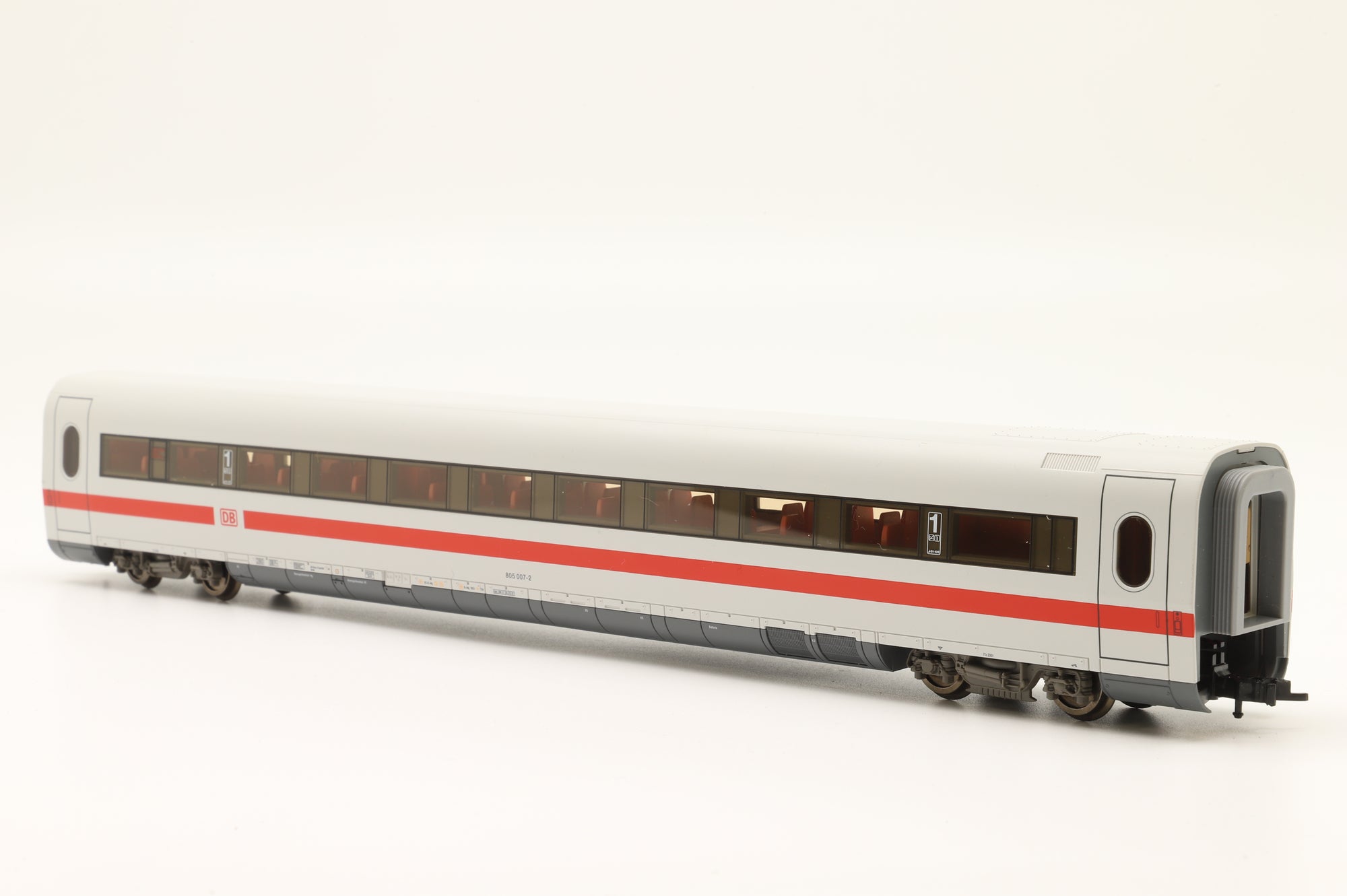 Fleischmann HO Rake Of 4 DB ICE Coaches Inc. 4447x2, 4446 & 4492