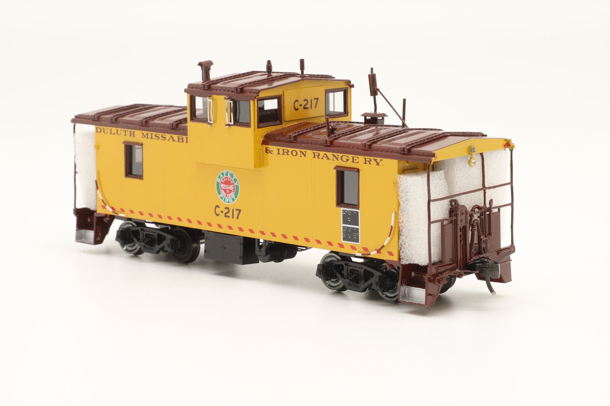 Overland Models HO Brass DM&IR Extended Vision Caboose #C217
