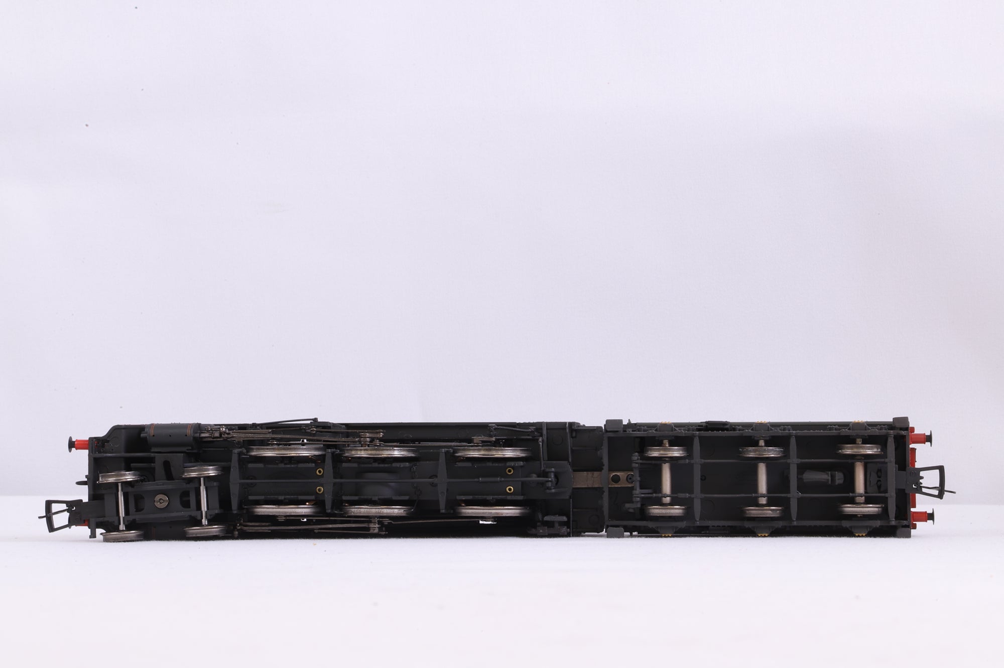 Bachmann OO 32-511 BR Standard Class 5MT '73051' BR Lined Green L/C Weathered DCC Fitted