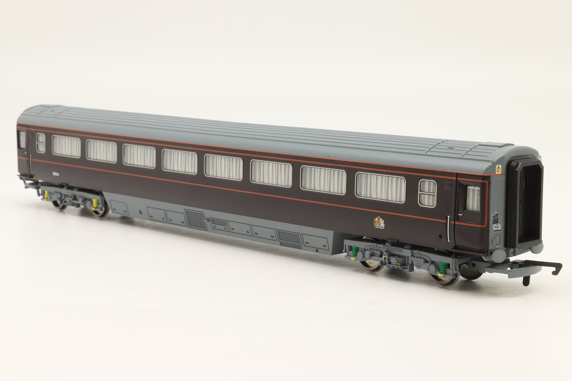 Hornby OO R4197 'The Royal Train' Coach Pack