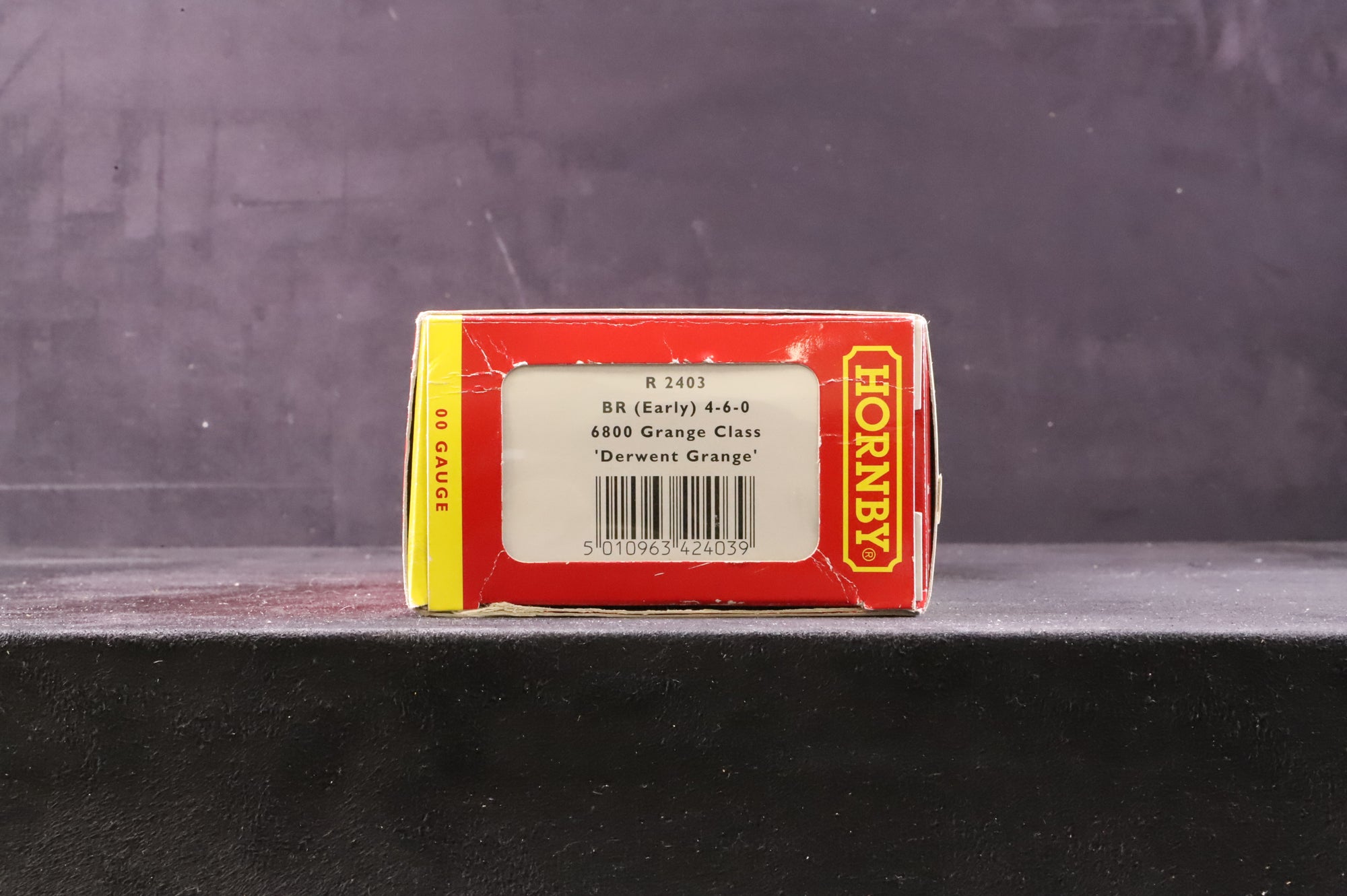 Hornby OO R2403 Grange Class 4-6-0 '6862' 'Derwent Grange' BR Black E/C