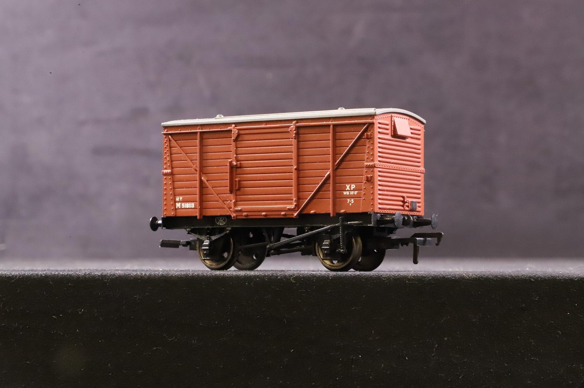 Bachmann OO Rake Of 5 Mixed BR Bauxite Vans