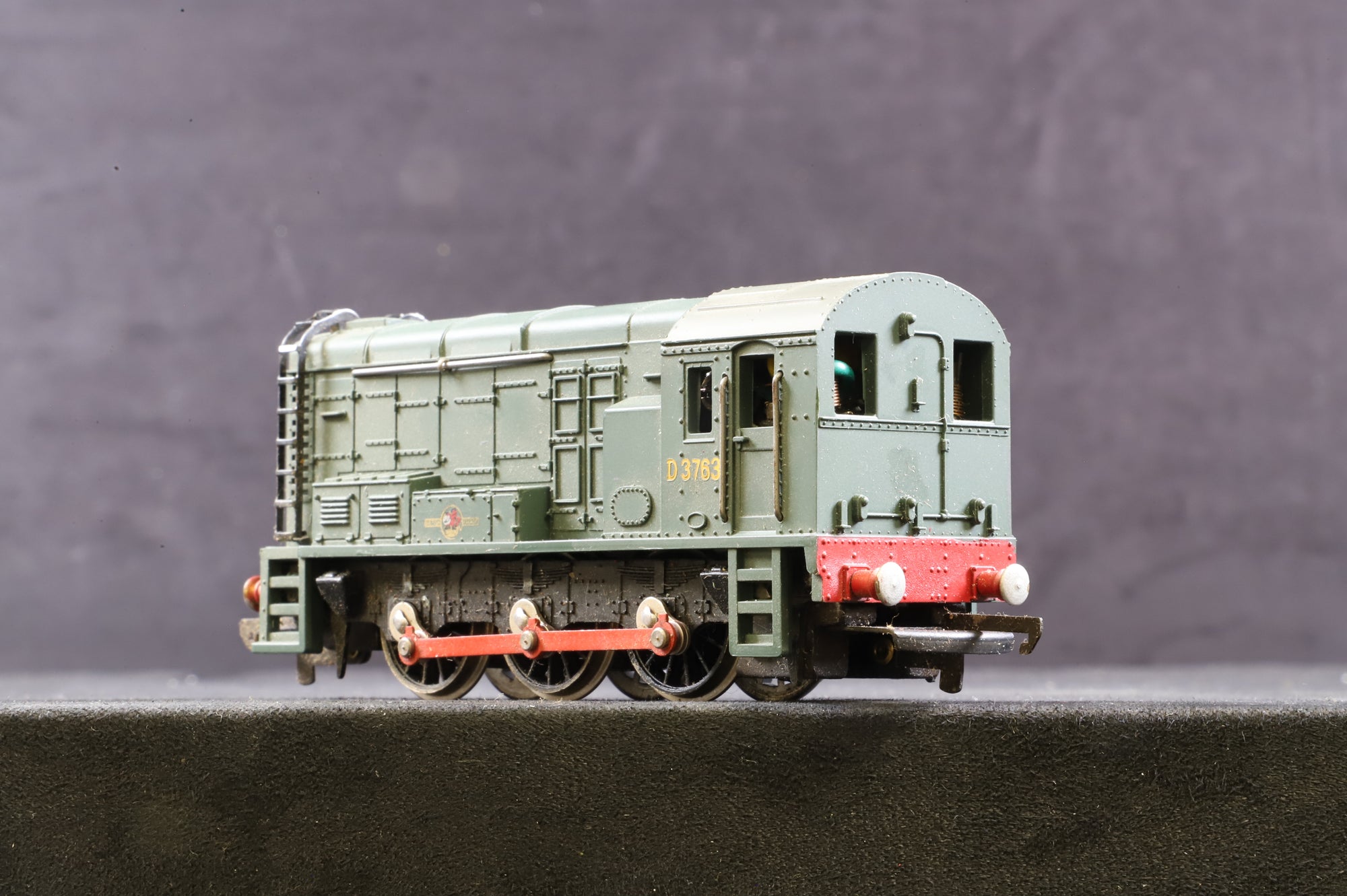 WORKSHOP Wrenn OO W2231 0-6-0 Diesel Electric Green BR