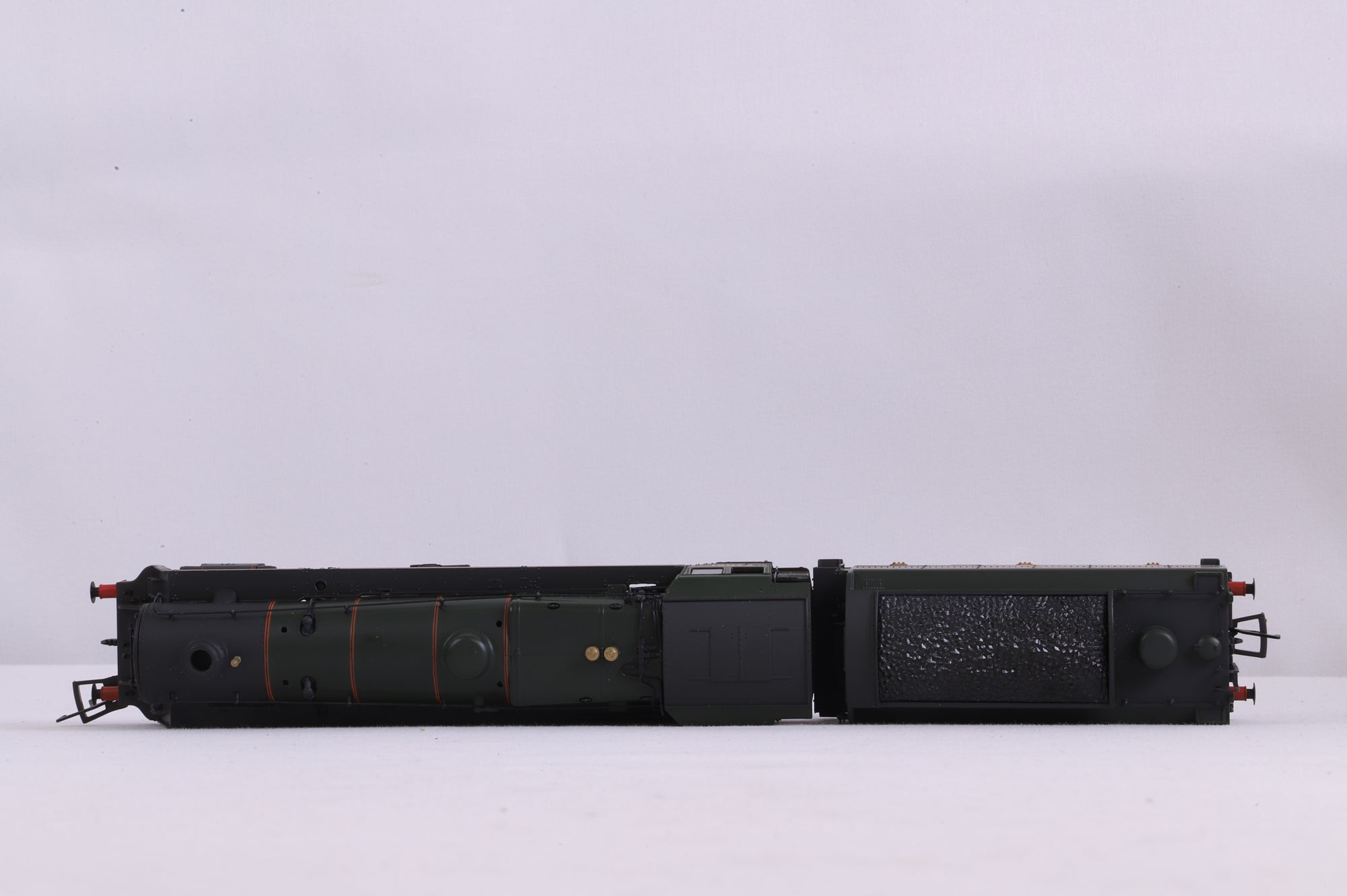 Bachmann OO 32-511 BR Standard Class 5MT '73051' BR Lined Green L/C Weathered DCC Fitted