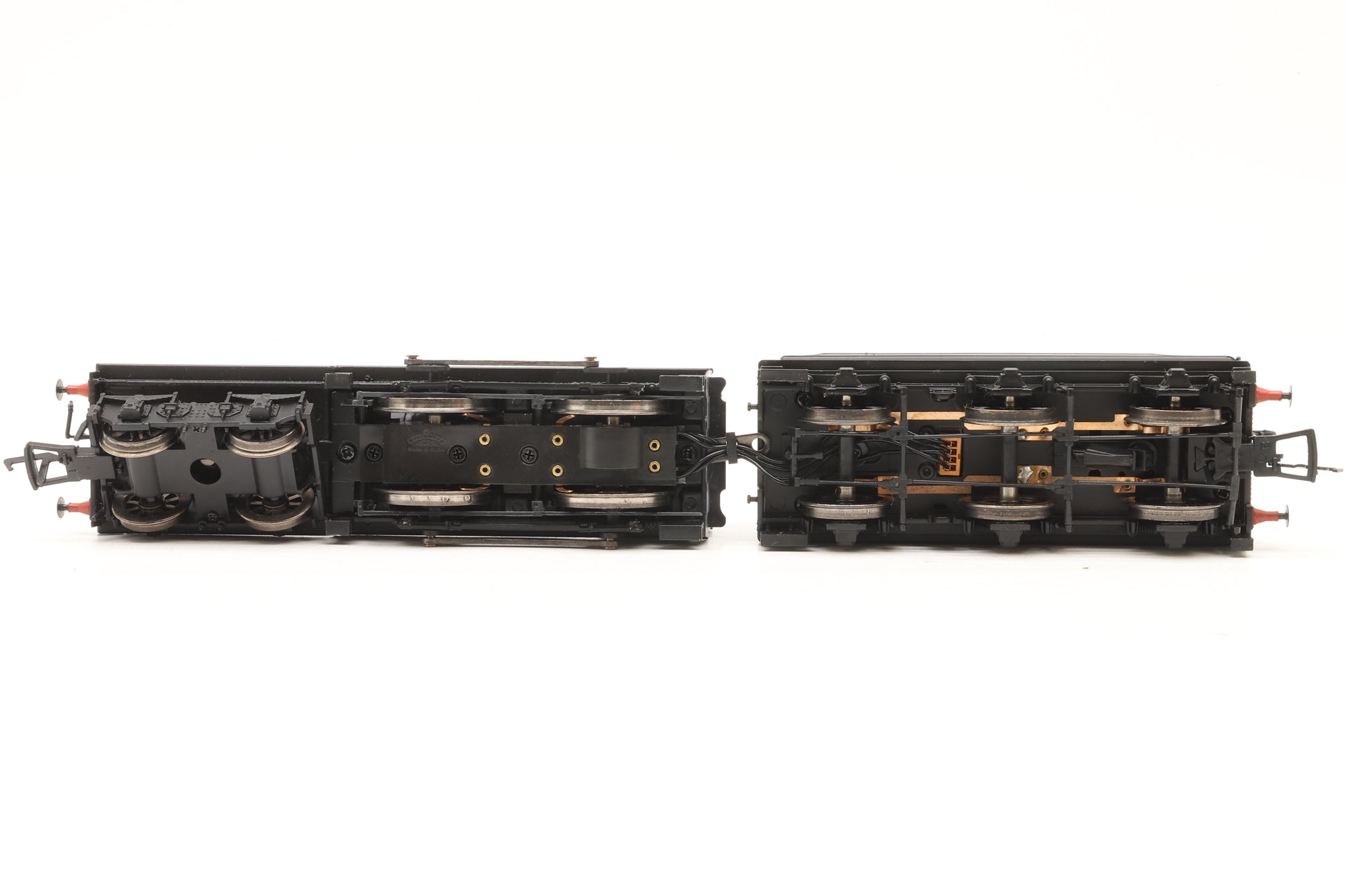 Bachmann OO 31-088 3200 Earl Class '9028' BR Black Early Emblem