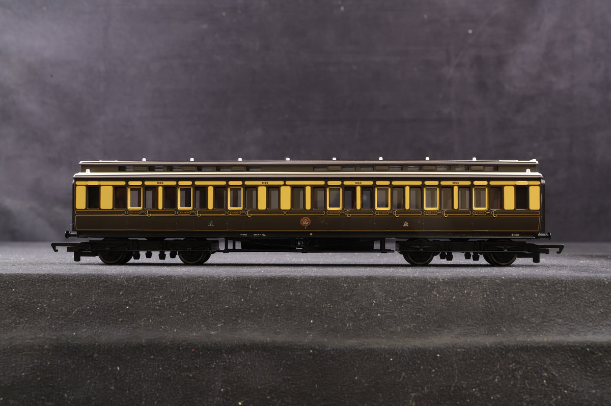 Hornby OO Rake of 7 GWR Clerestory Coaches