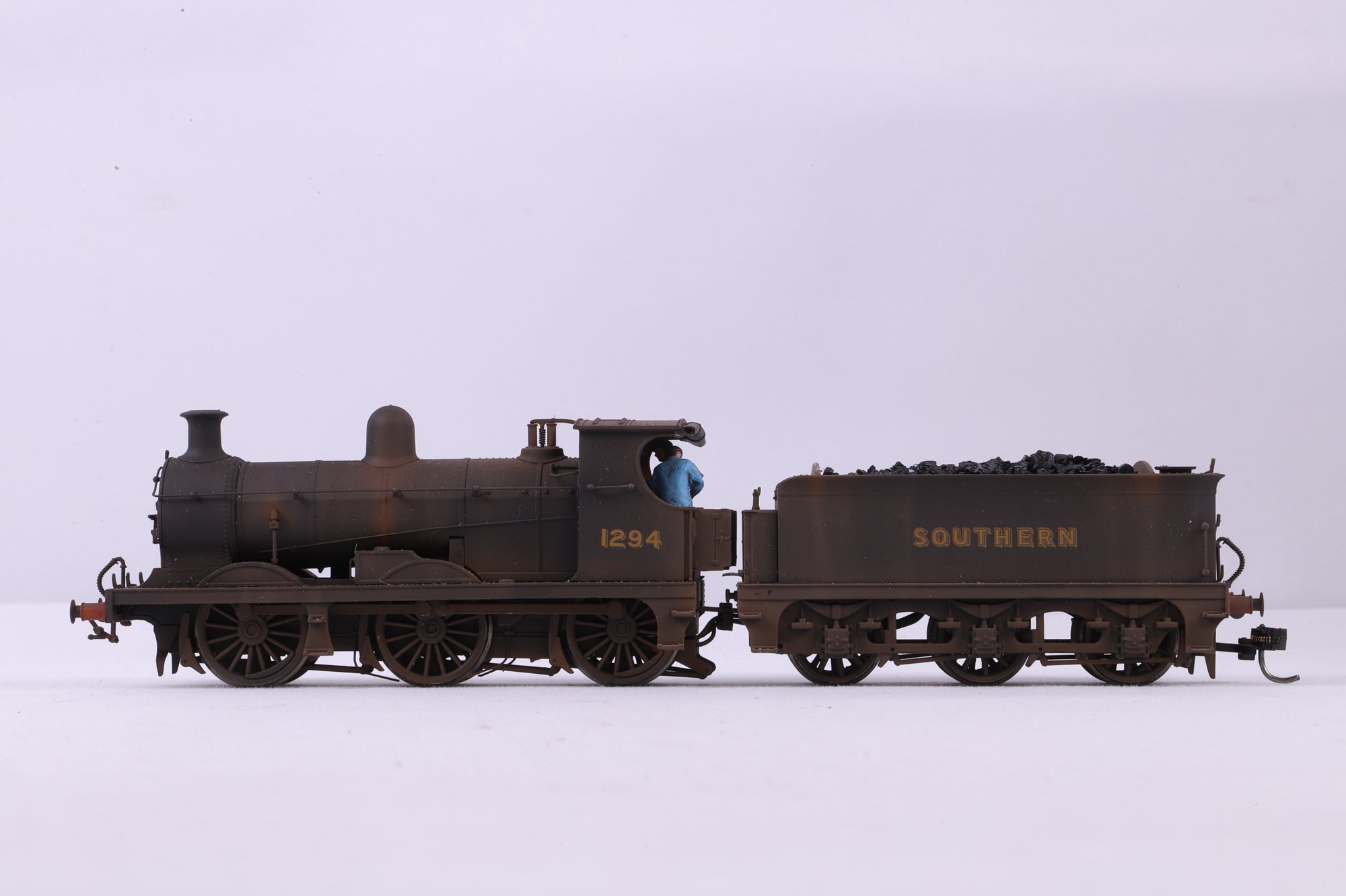Bachmann OO 31-461A C Class 1294 in SR Black w/ Sunshine Lettering - DCC Sound & TMC Weathered