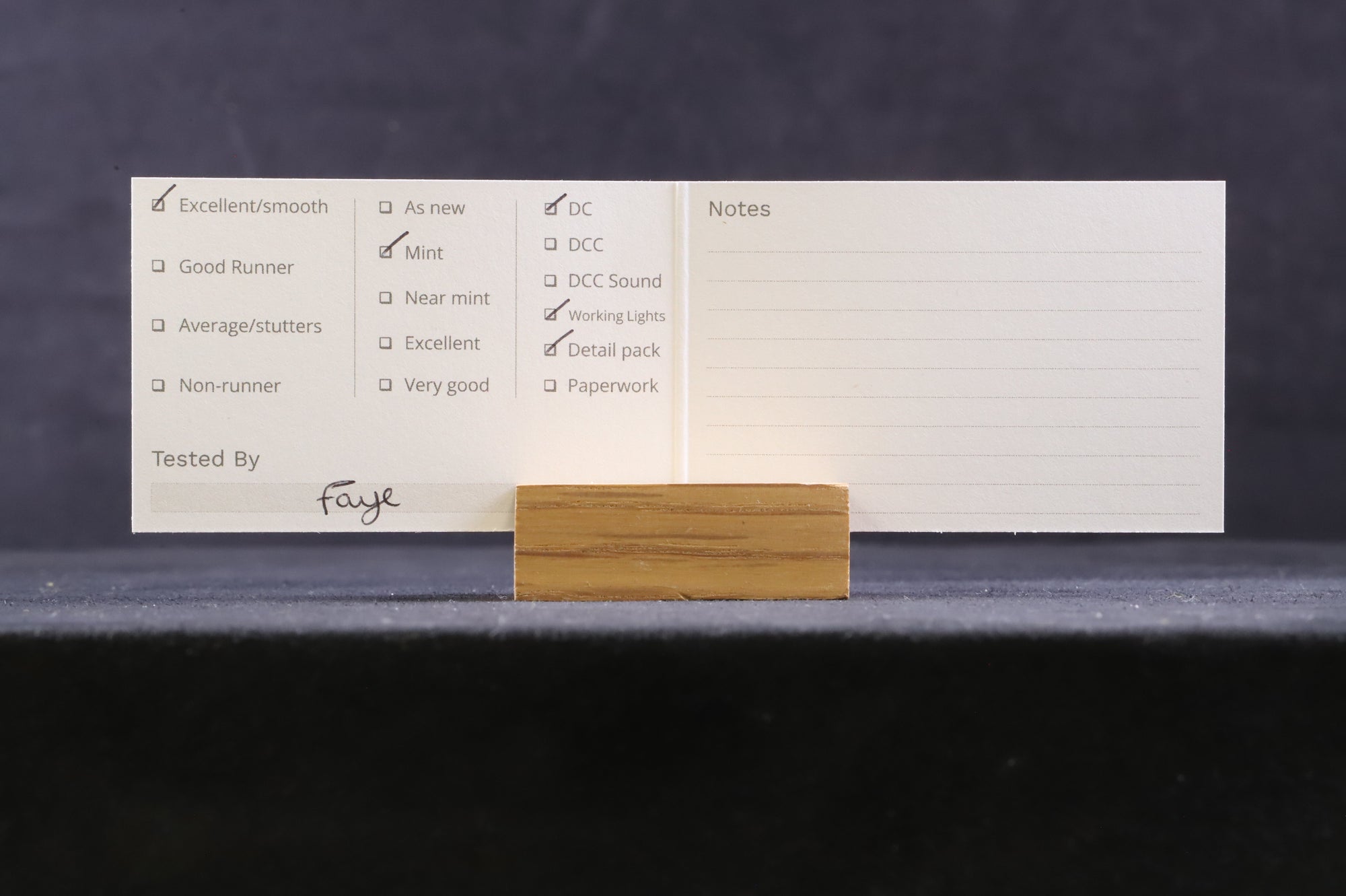 Kato N Gauge 176-7214 AC4400CW No.9532 in Canadian Pacific Red