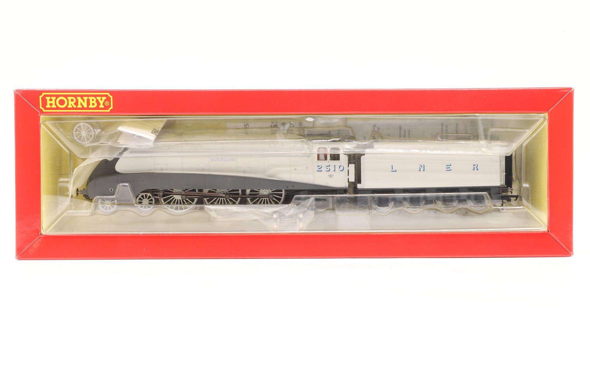 Hornby OO R3307 Class A4 2510 'Quicksilver' in LNER Silver