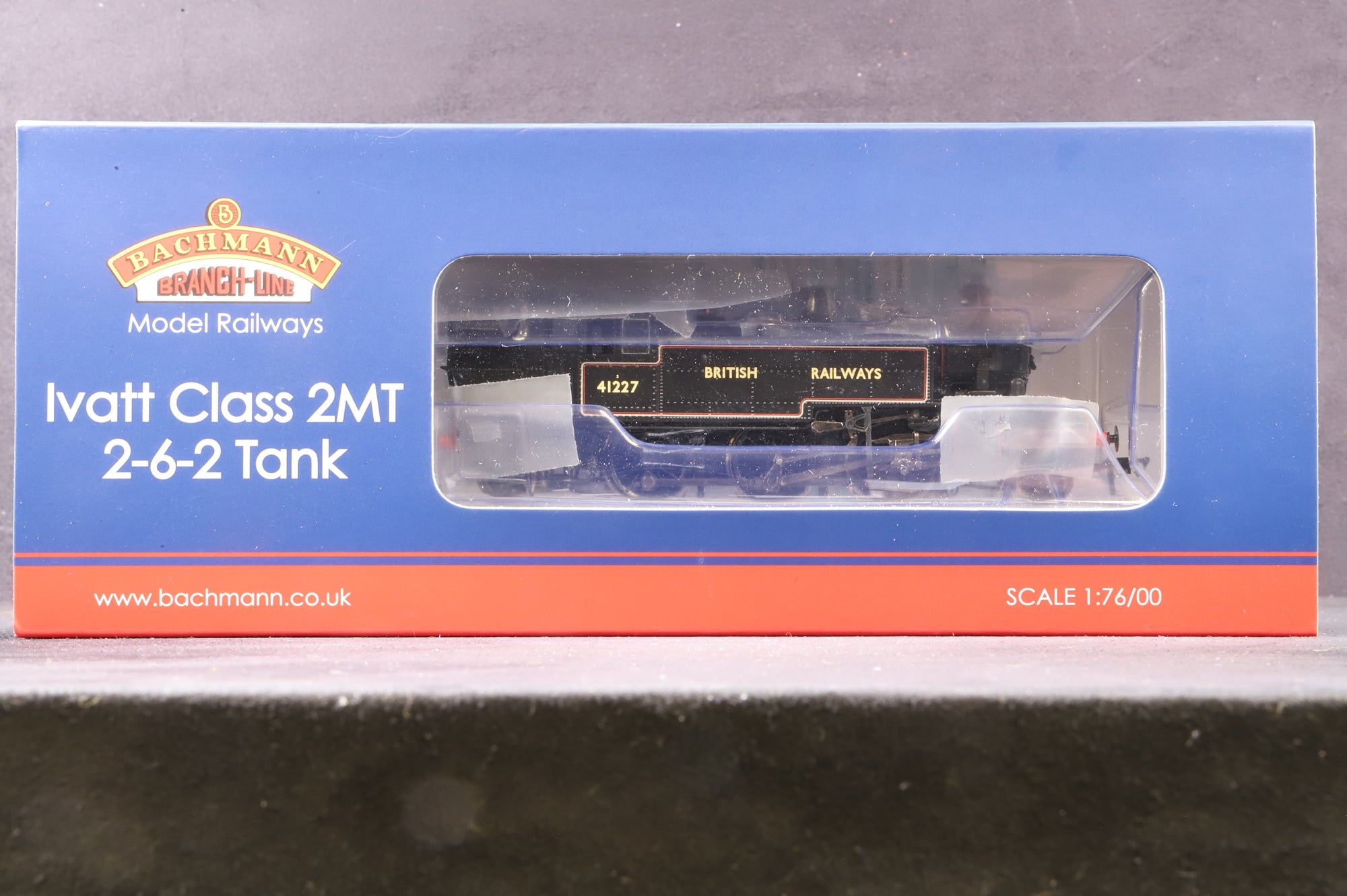 Bachmann OO 31-443 LMS Ivatt 2MT Tank '41227' British Railways Lined Black