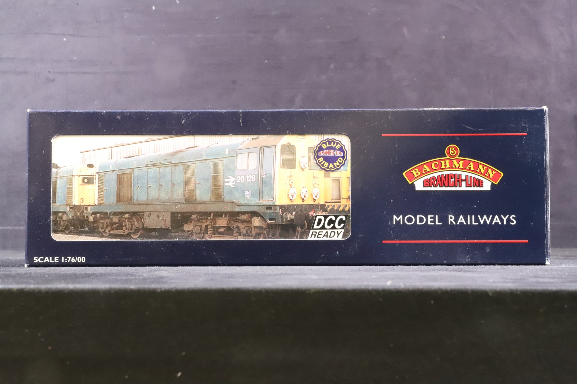 Bachmann OO 32-032 Class 20 'D8307' Diesel Locomotive BR Blue Indicator Box Panel Weathered