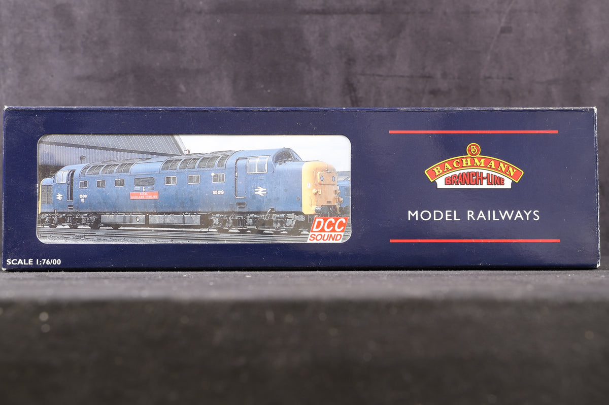 Bachmann OO 32-530DS Class 55 &#39;St Paddy&#39; &#39;55001&#39; BR Blue, DCC Sound