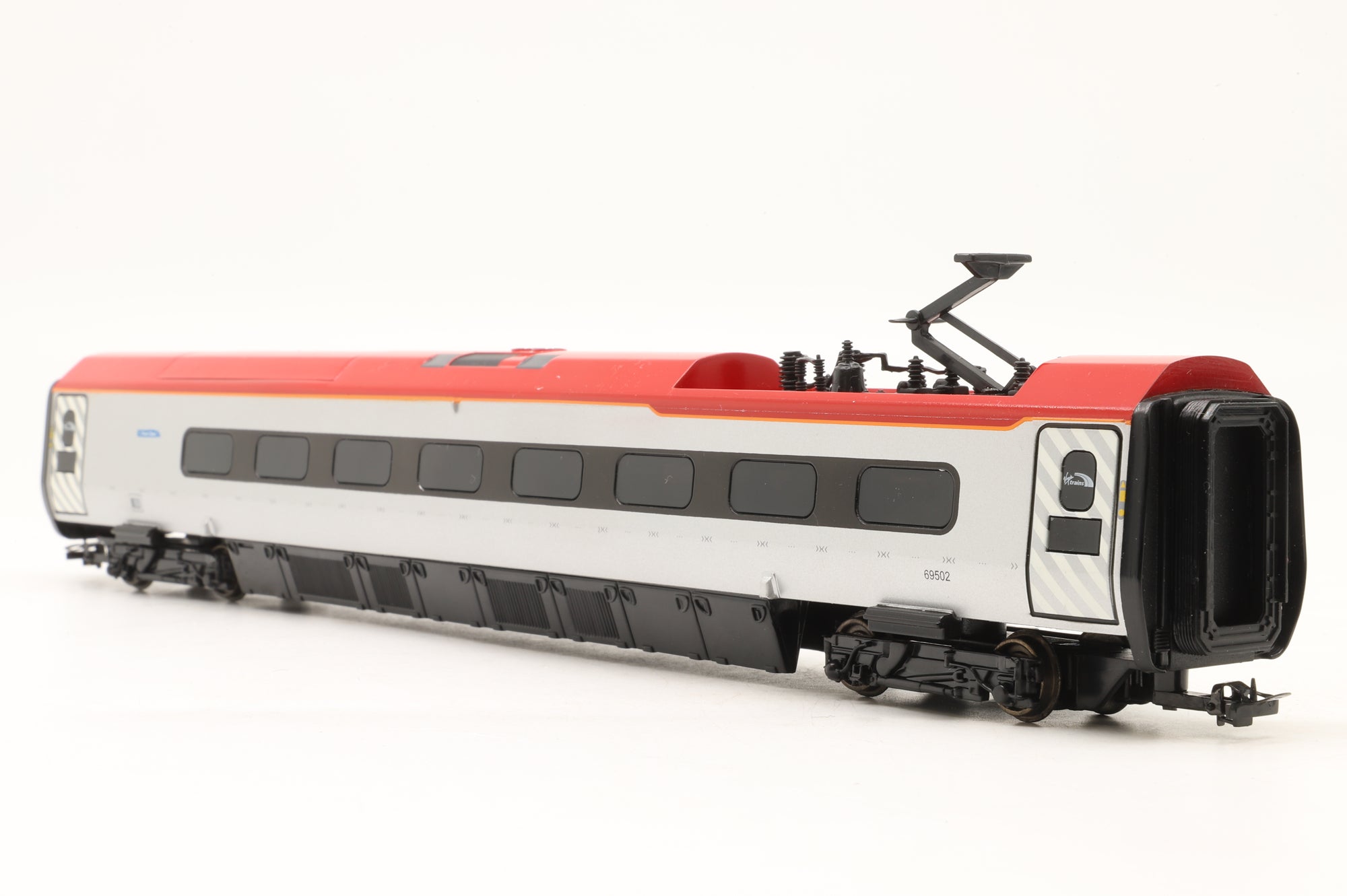 Dapol OO D390-2 Virgin Pendolino 'Red Revolution'