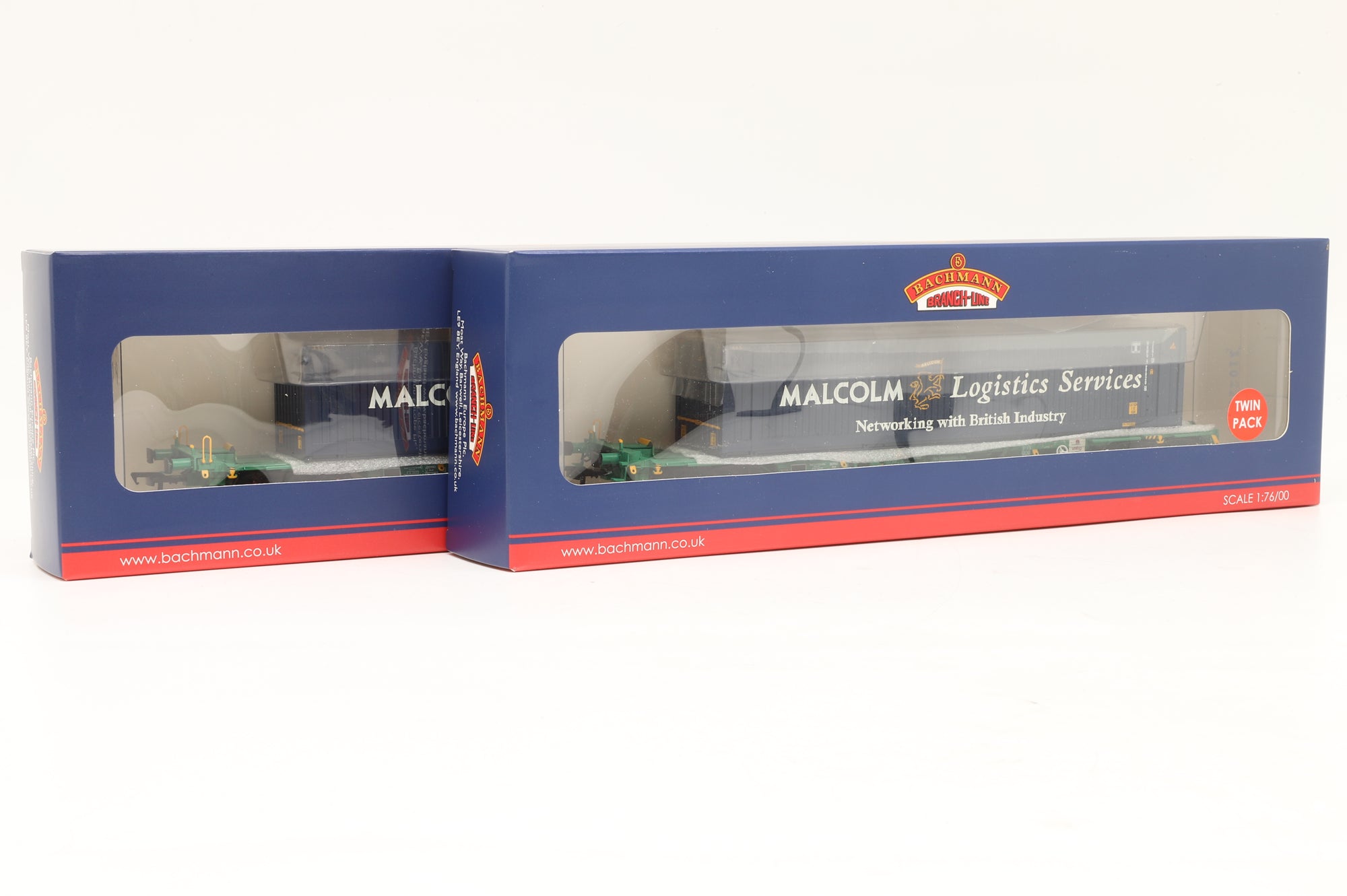 Bachmann OO 37-304 Twin Pack of Intermodal Bogie Wagons w/ 2x 45ft 'Malcolm Logistics' Containers
