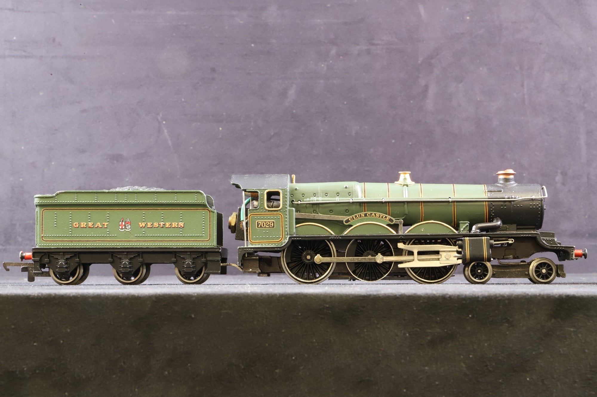 Wrenn OO W2247 4-6-0 Clun Castle GWR Green