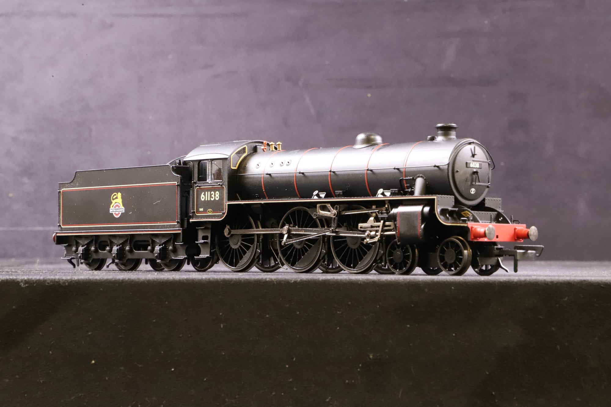 Hornby OO R2999X Class B1 '61138' BR Lined Black E/C DCC Fitted