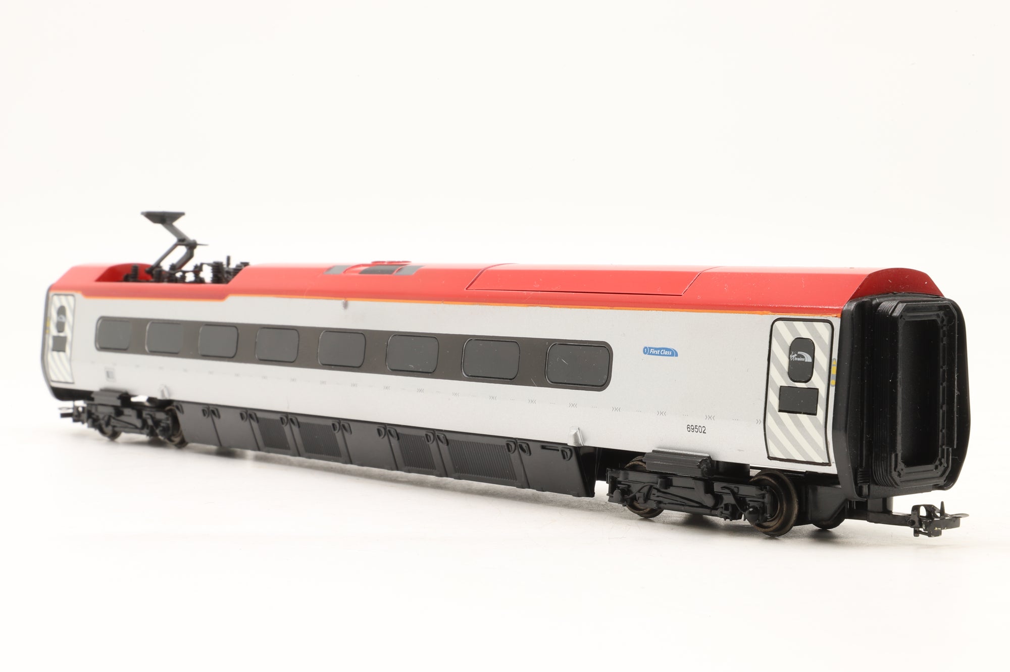 Dapol OO D390-2 Virgin Pendolino 'Red Revolution'