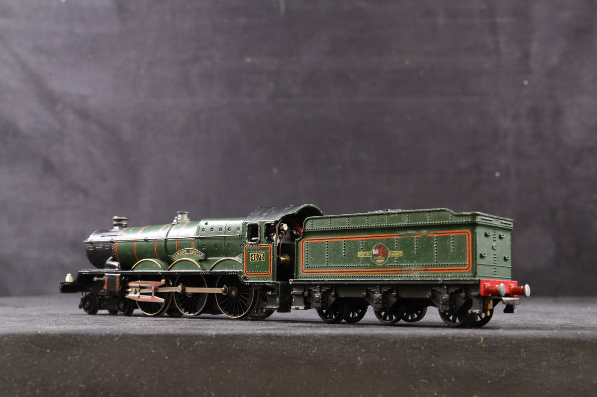 Hornby Dublo OO 2221 Castle Class 4-6-0 &#39;4075&#39; &#39;Cardiff Castle&#39; BR Green L/C 2-Rail